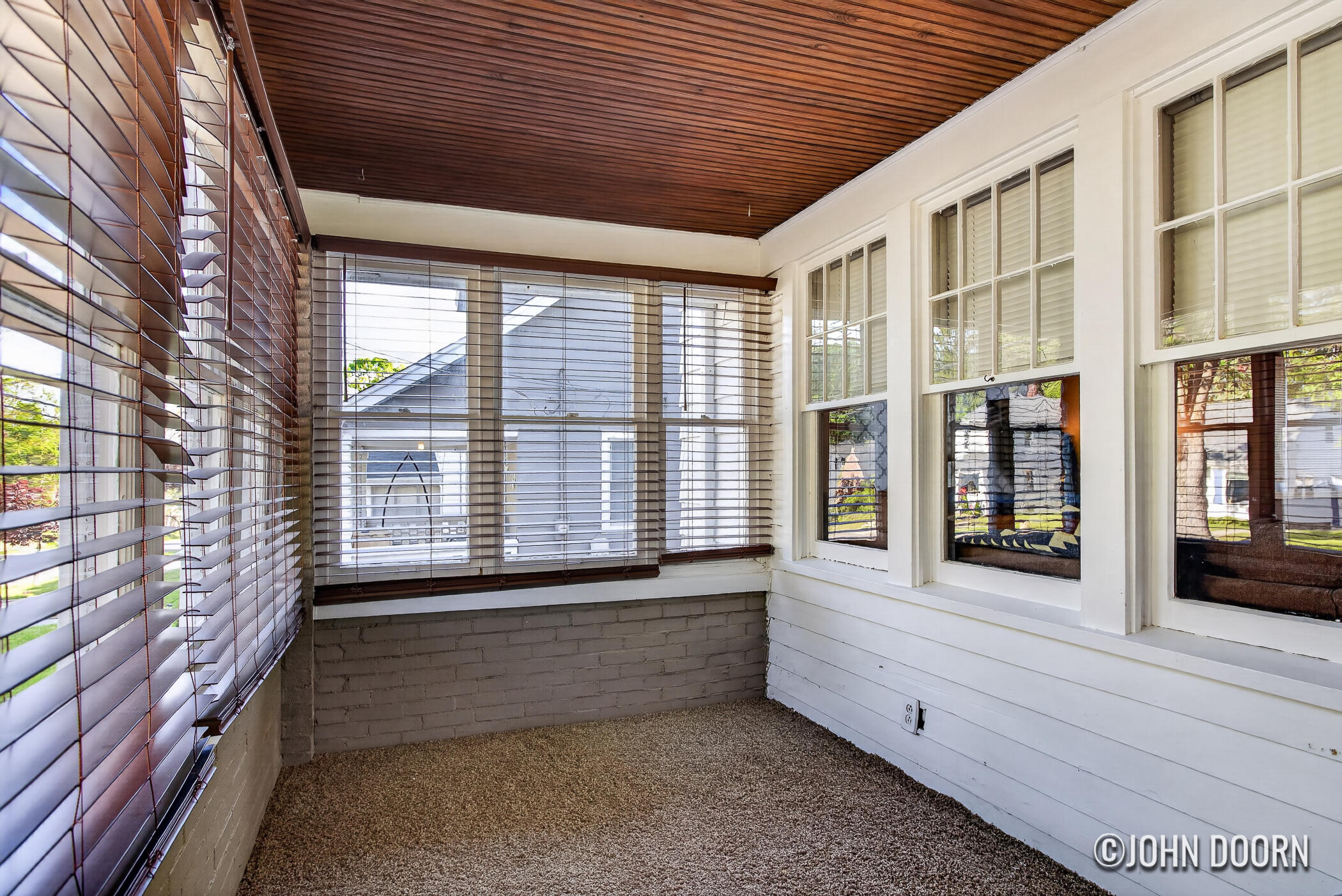 852 Diamond Avenue NE Grand Rapids MI 49503