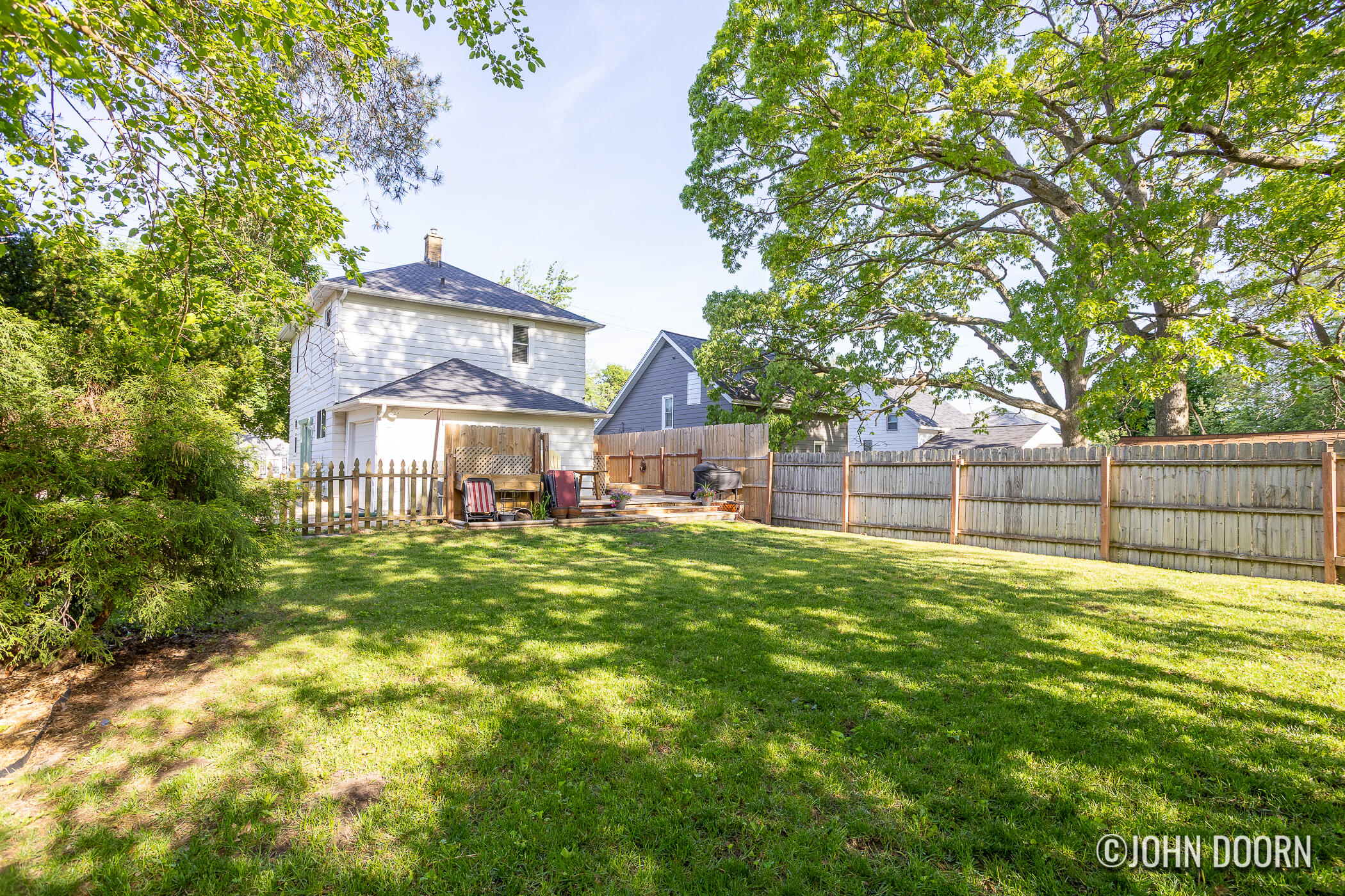 852 Diamond Avenue NE Grand Rapids MI 49503