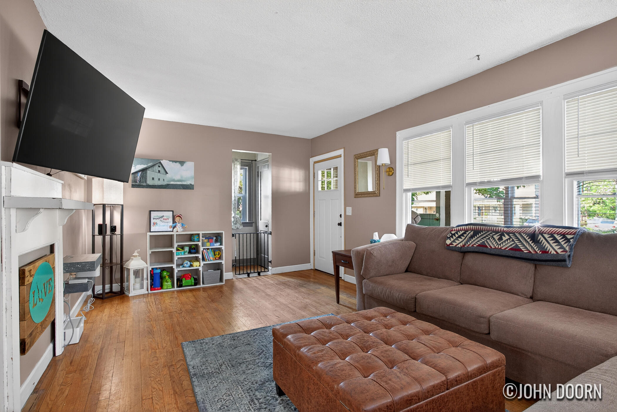 852 Diamond Avenue NE Grand Rapids MI 49503