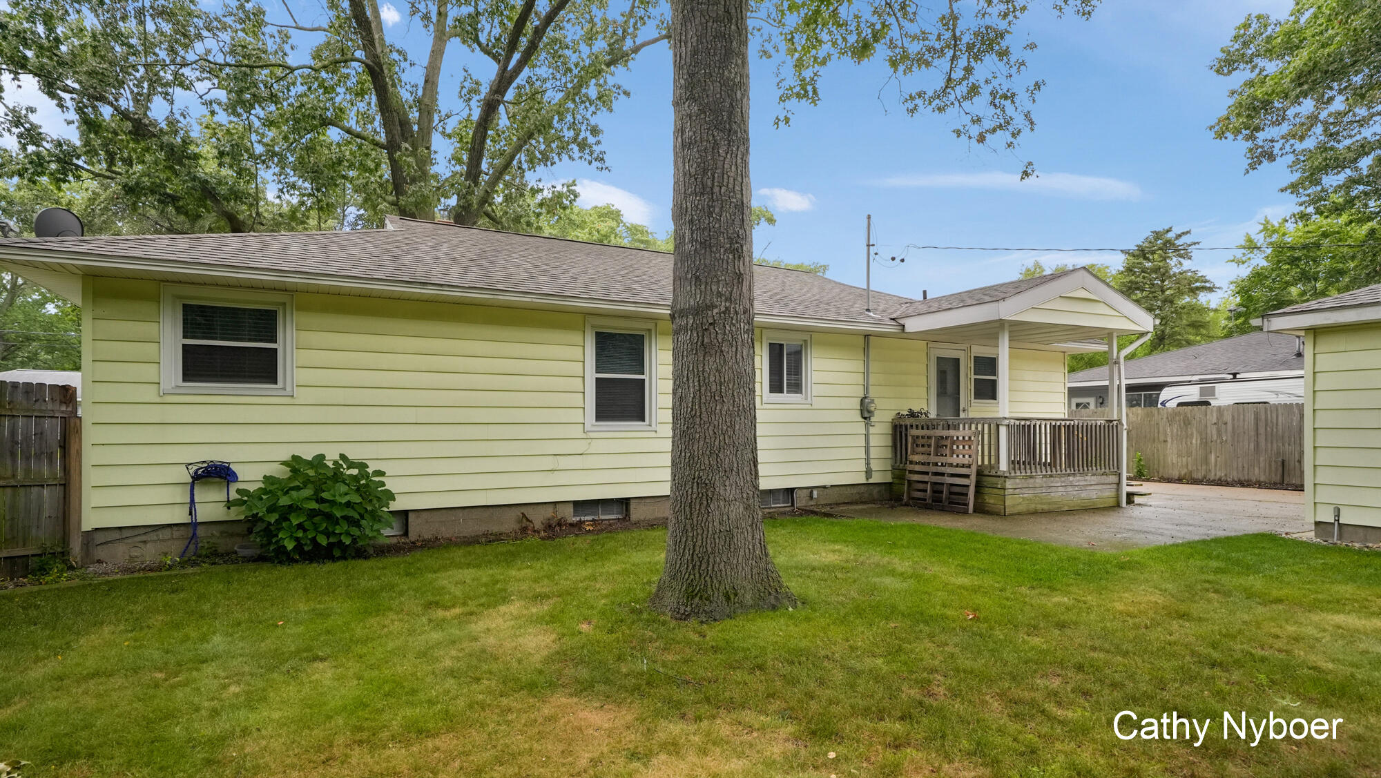 656 West Street Muskegon MI 49442