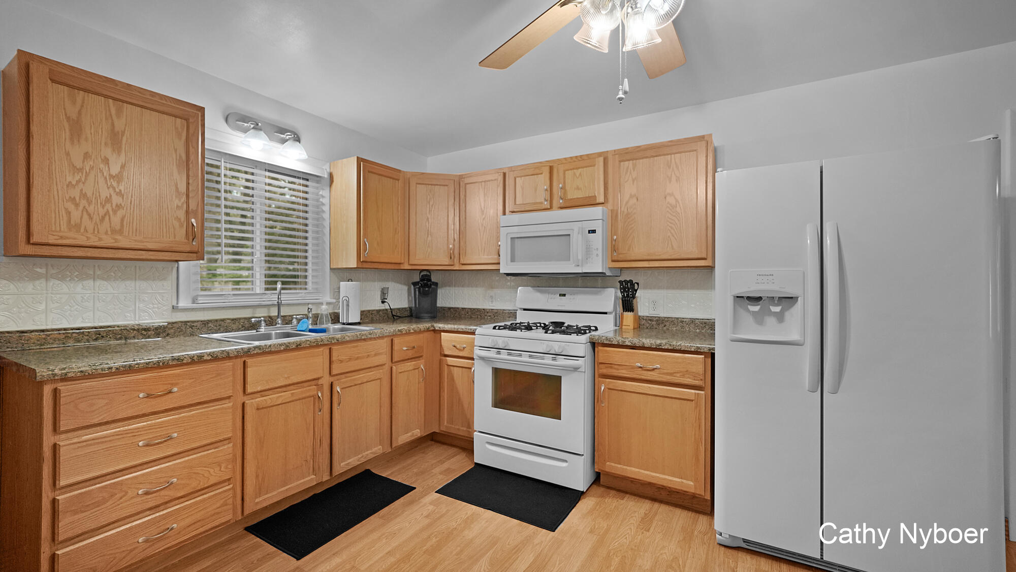 656 West Street Muskegon MI 49442
