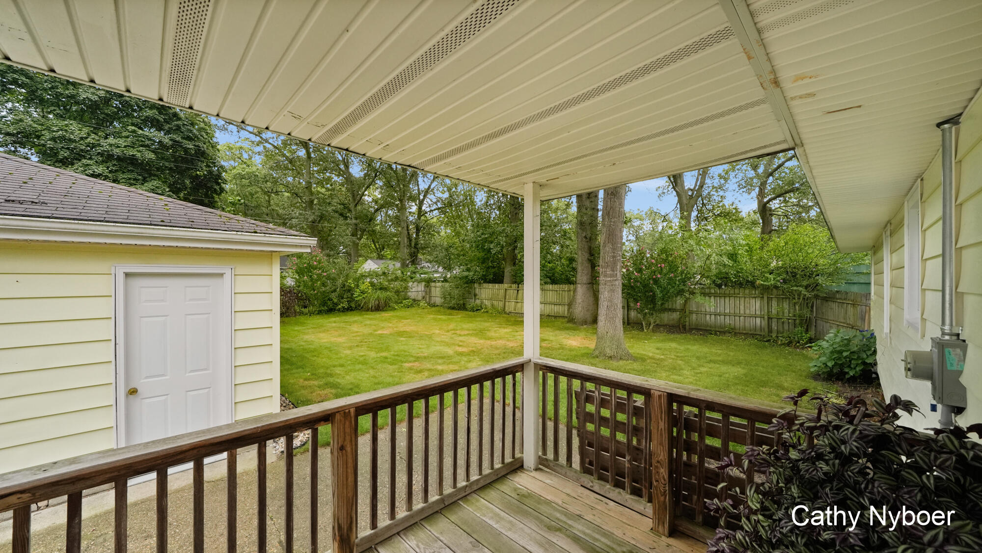656 West Street Muskegon MI 49442