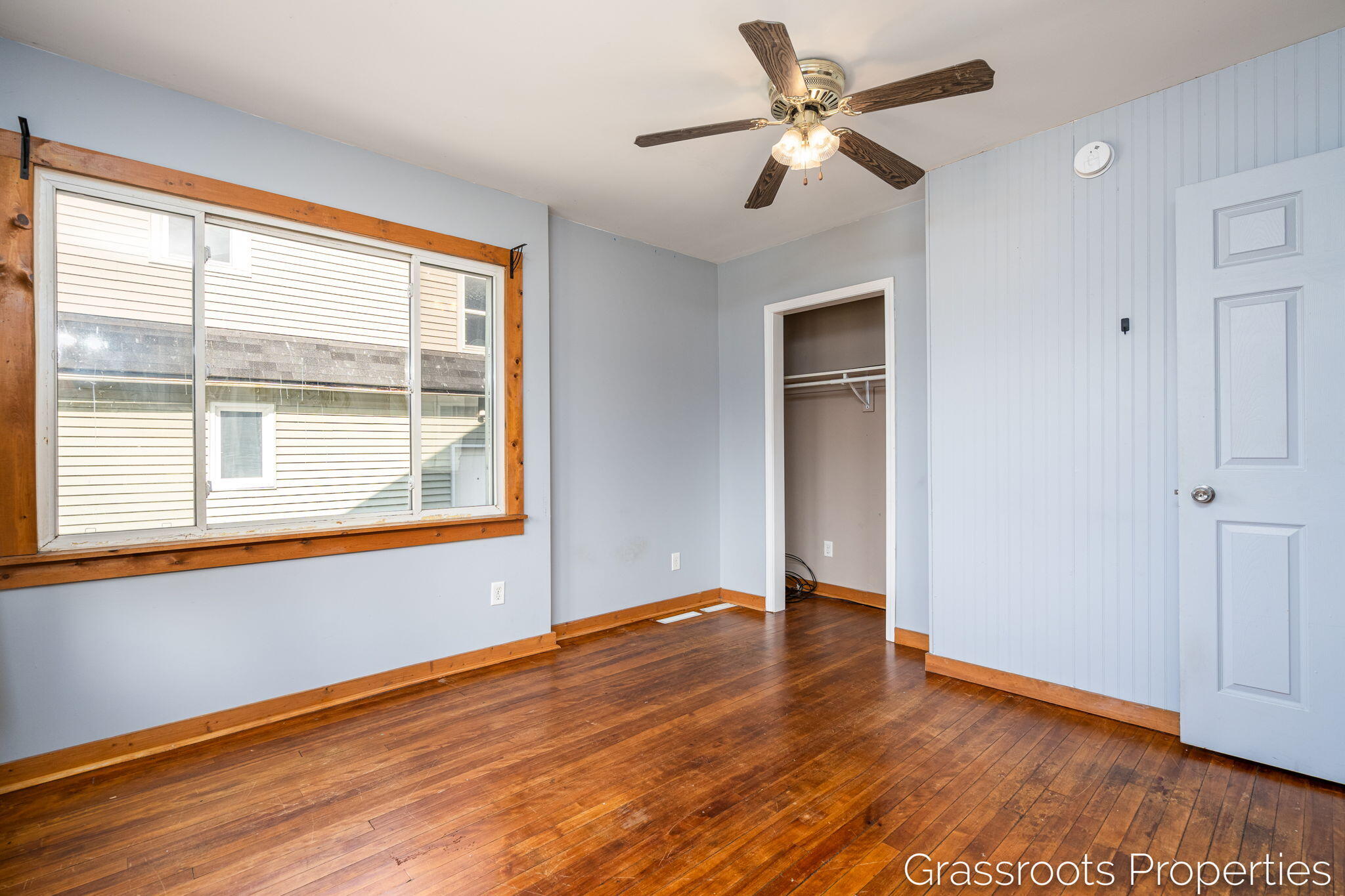 1109 Fulton Street W Grand Rapids MI 49504