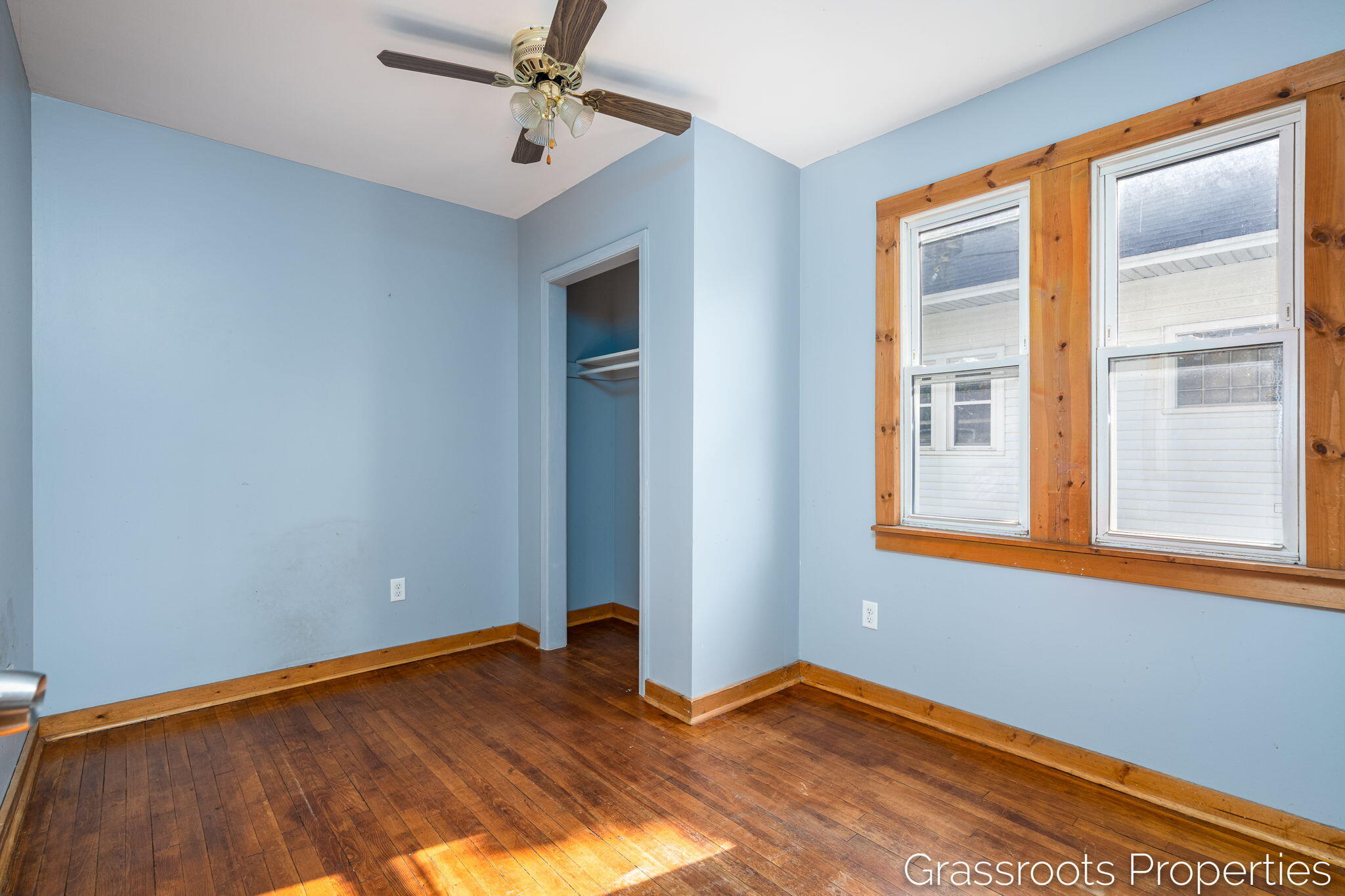 1109 Fulton Street W Grand Rapids MI 49504