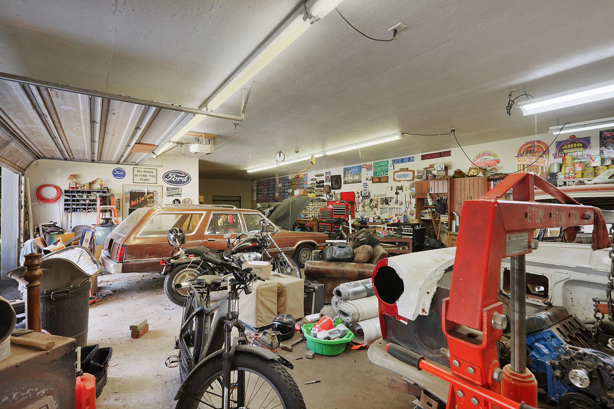 126 N Monroe Street Rockford MI 49341