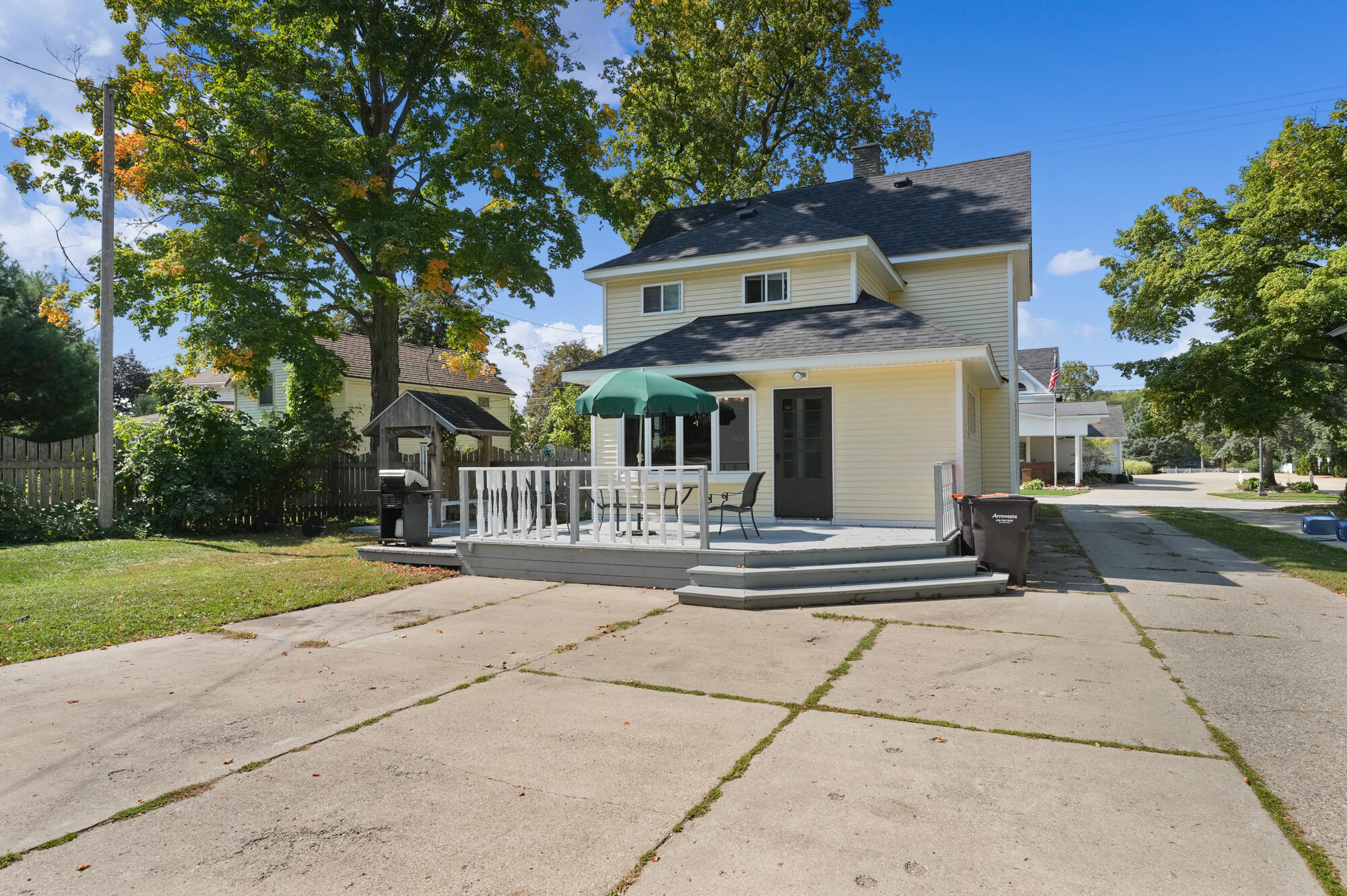 126 N Monroe Street Rockford MI 49341