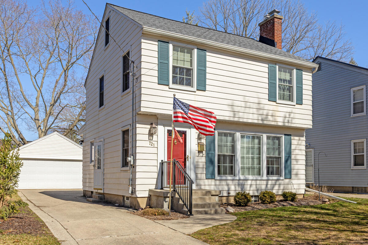 721 Billantau Street SE Grand Rapids MI 49507