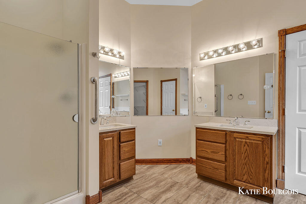5180 Brookestone Drive NE Rockford MI 49341