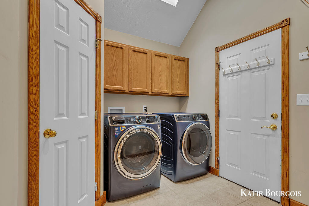 5180 Brookestone Drive NE Rockford MI 49341