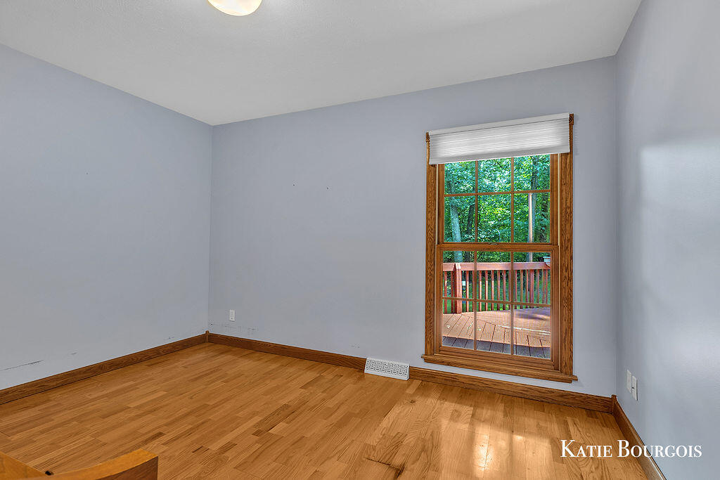 5180 Brookestone Drive NE Rockford MI 49341