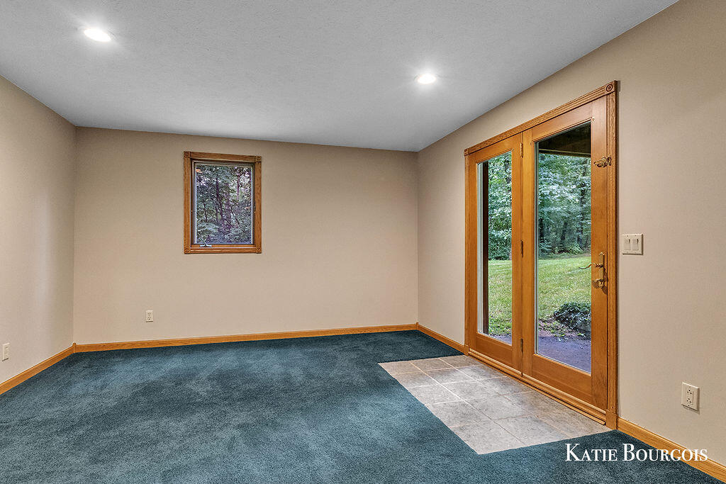 5180 Brookestone Drive NE Rockford MI 49341