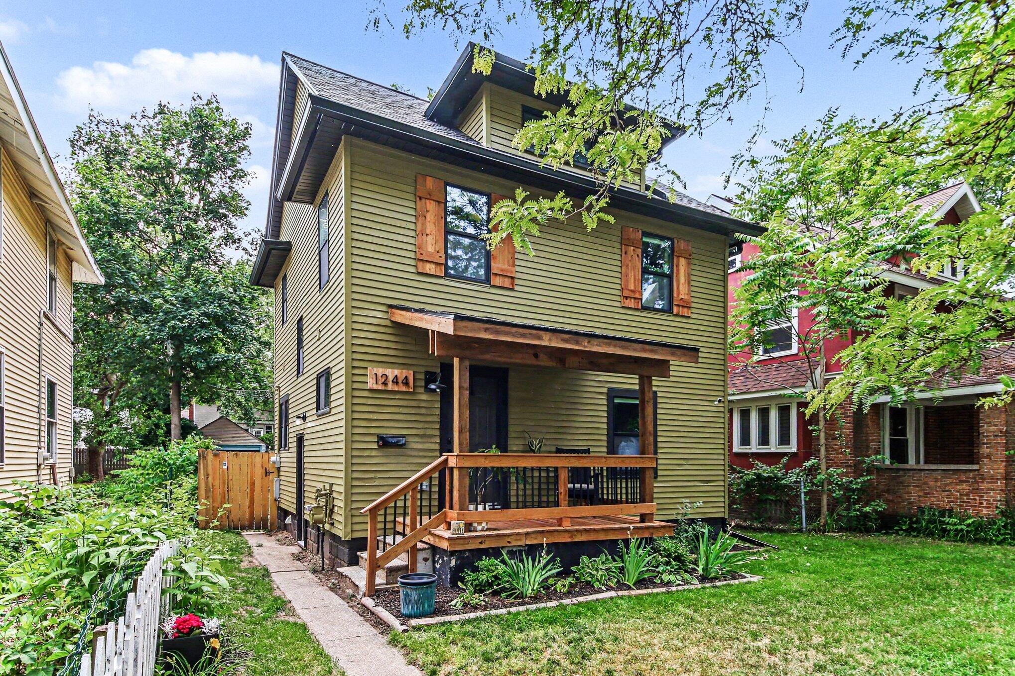 1244 Dunham Street SE Grand Rapids MI 49506