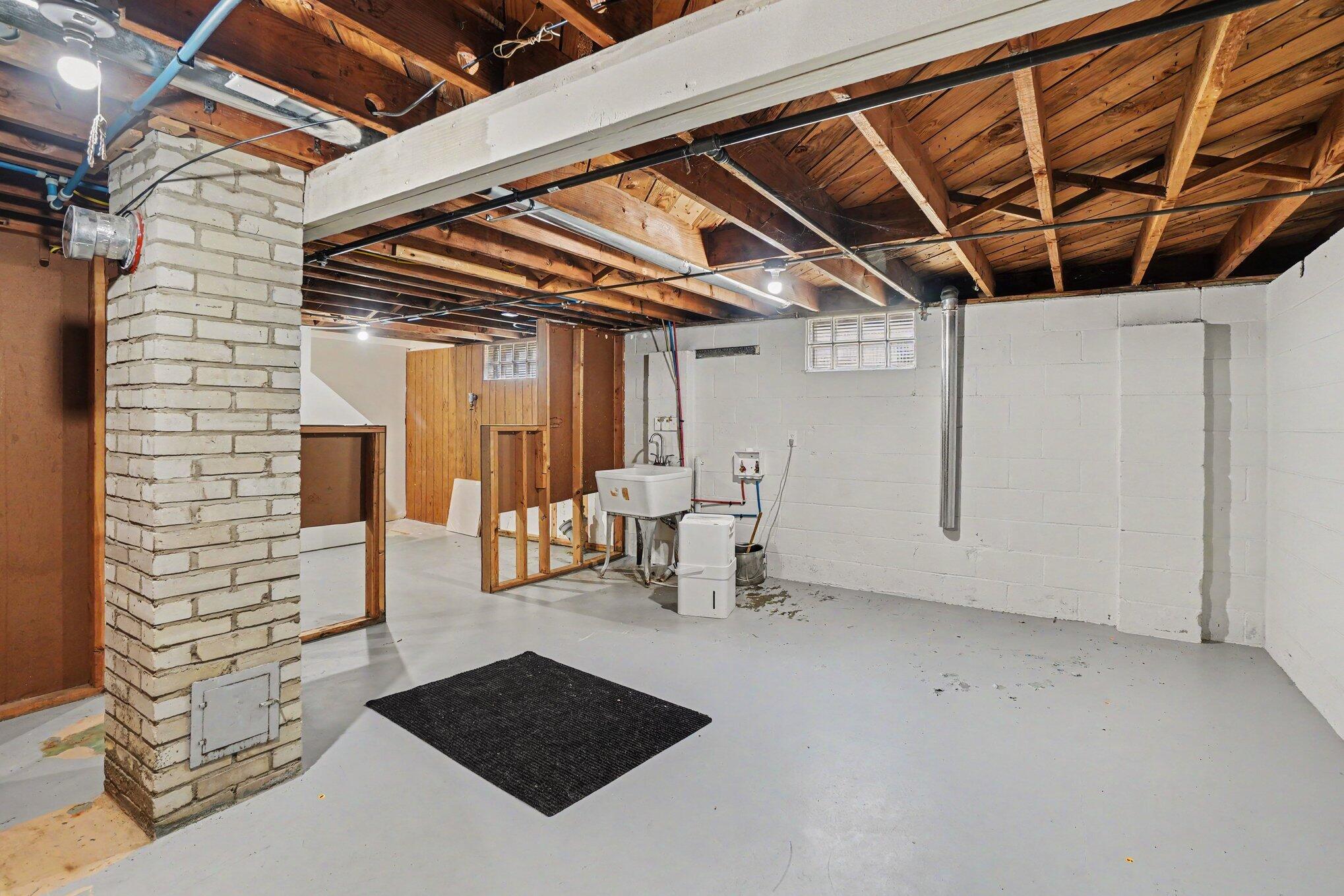 34 E 30th Street Holland MI 49423