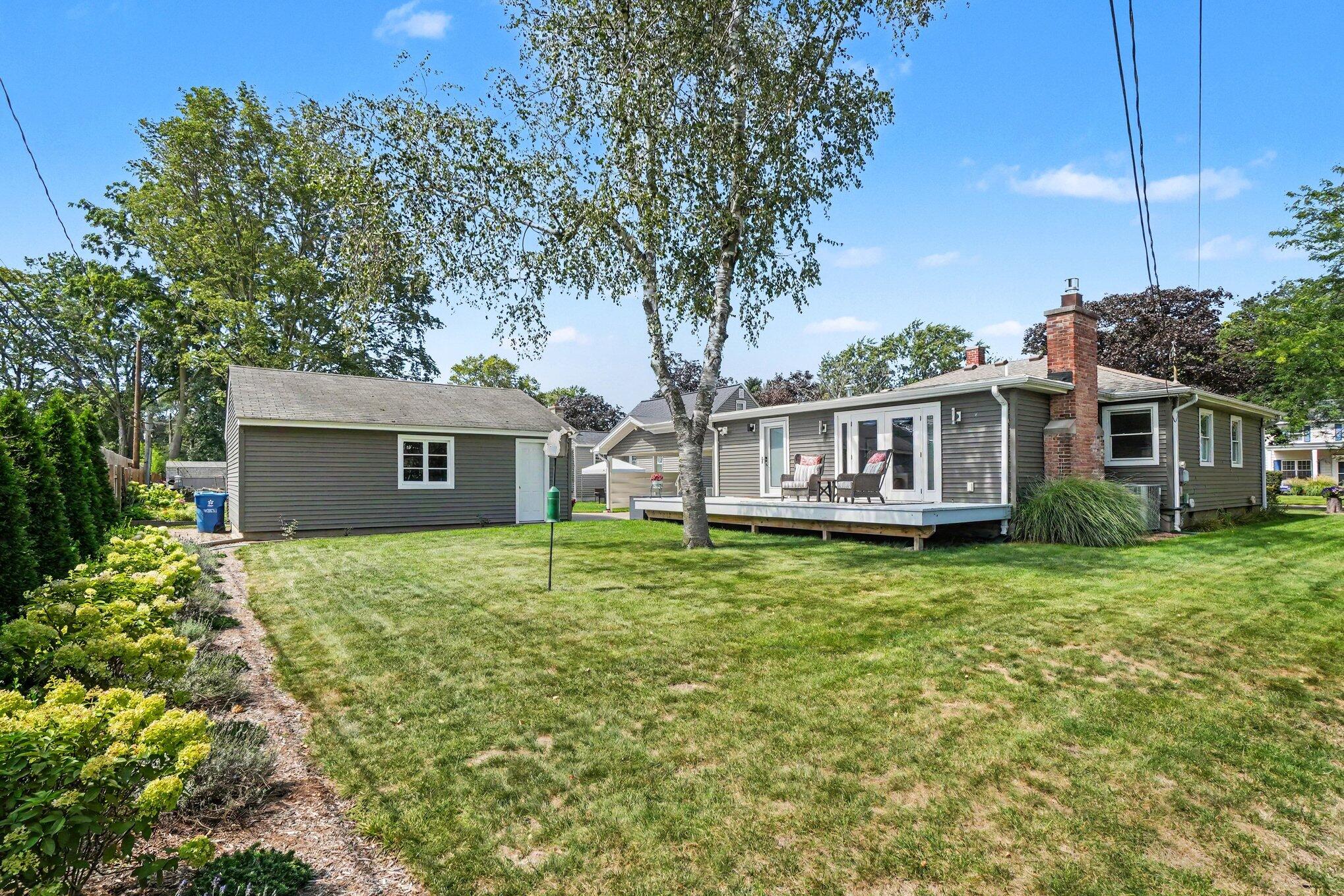34 E 30th Street Holland MI 49423