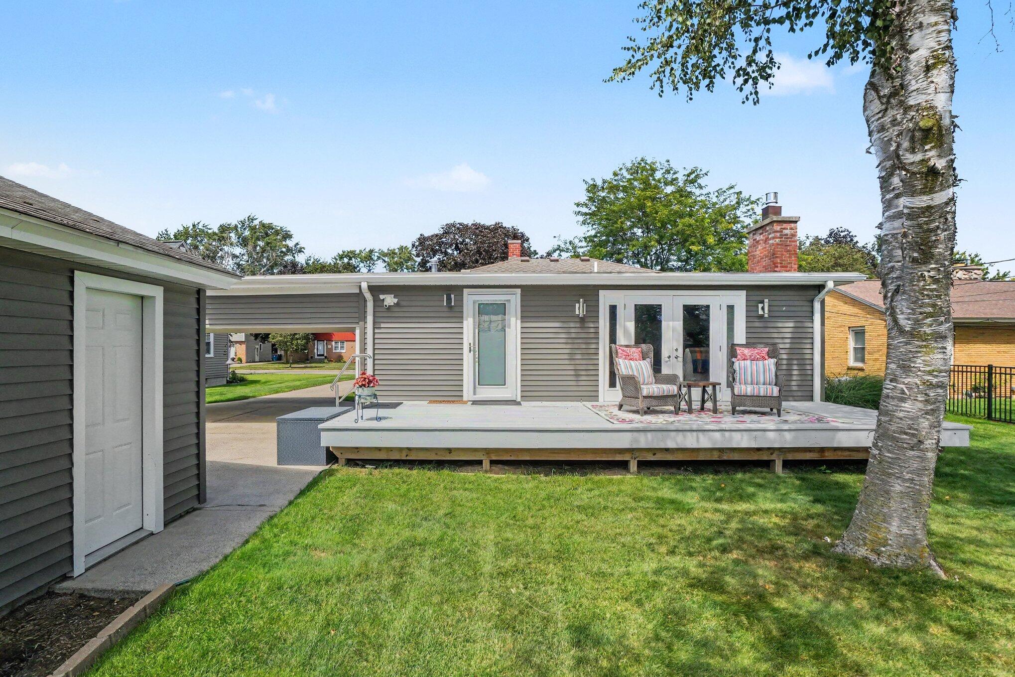 34 E 30th Street Holland MI 49423