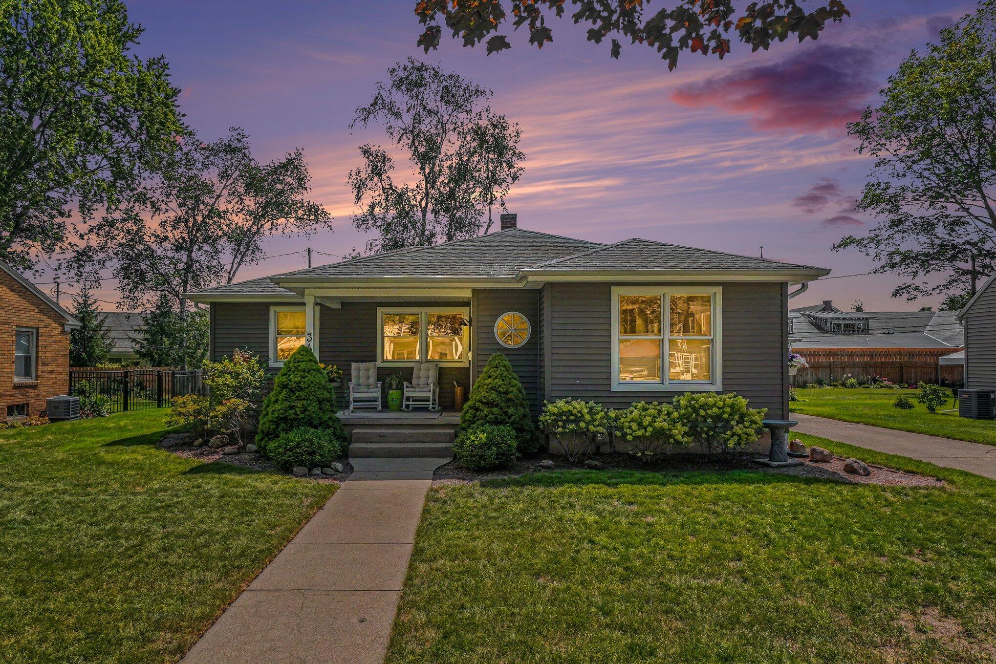 34 E 30th Street Holland MI 49423