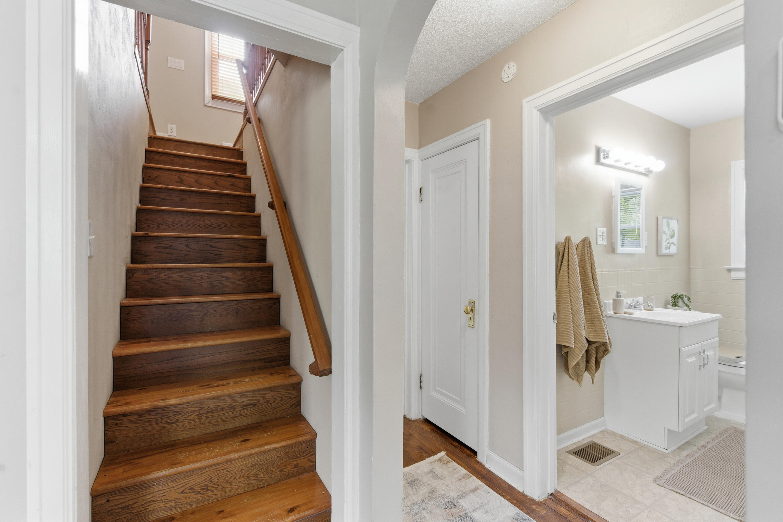 557 Ferris Street Kalamazoo MI 49048