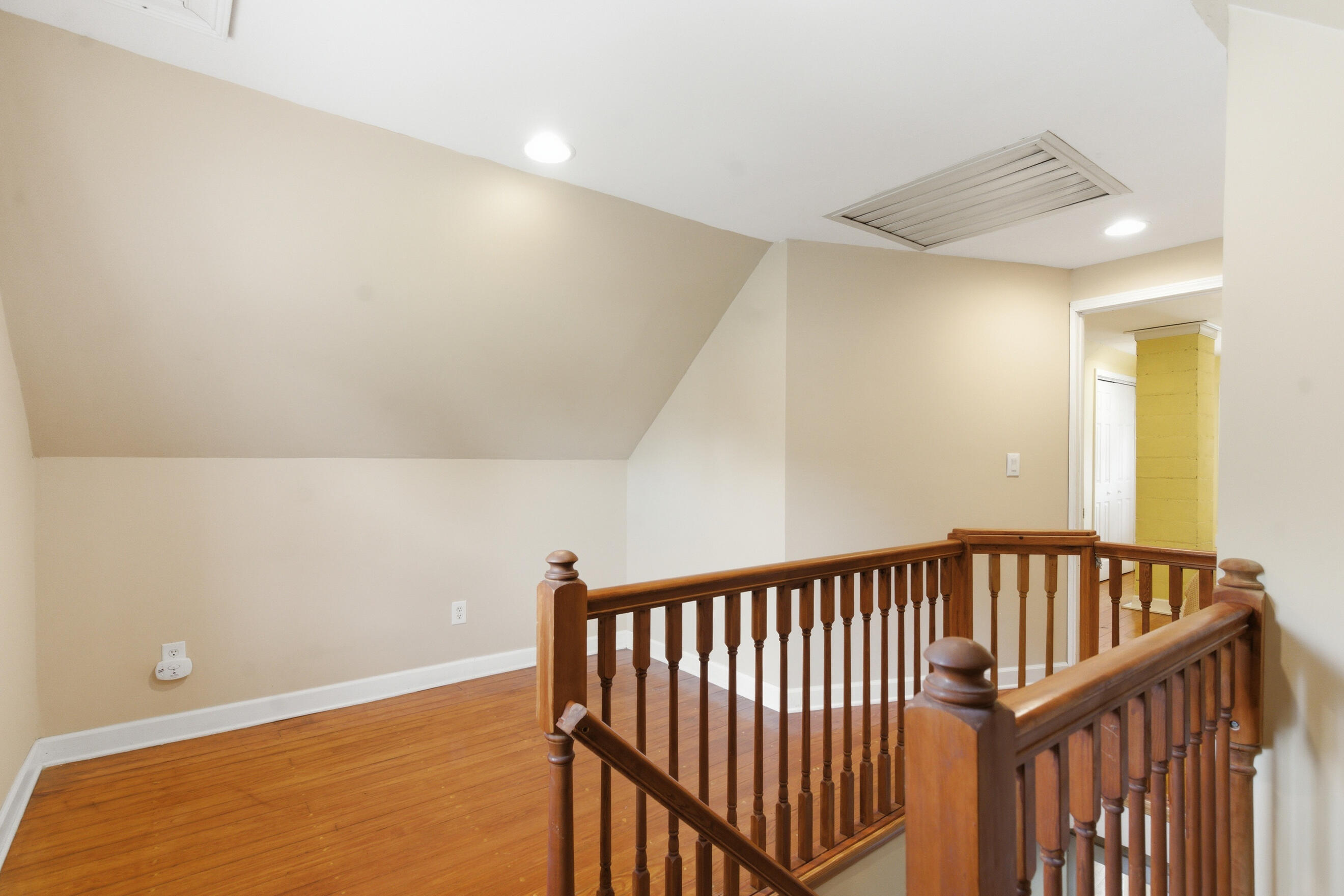 557 Ferris Street Kalamazoo MI 49048