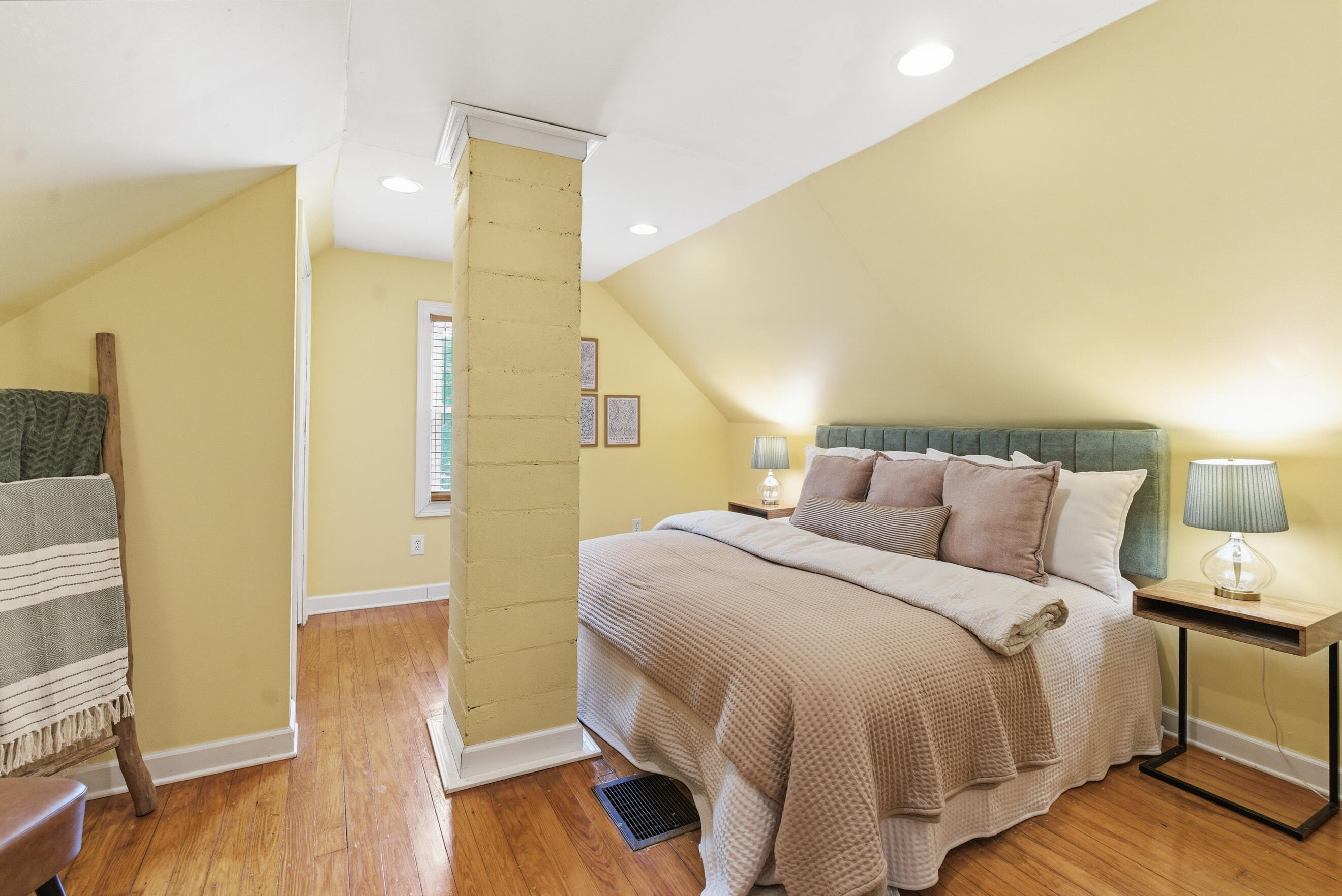 557 Ferris Street Kalamazoo MI 49048