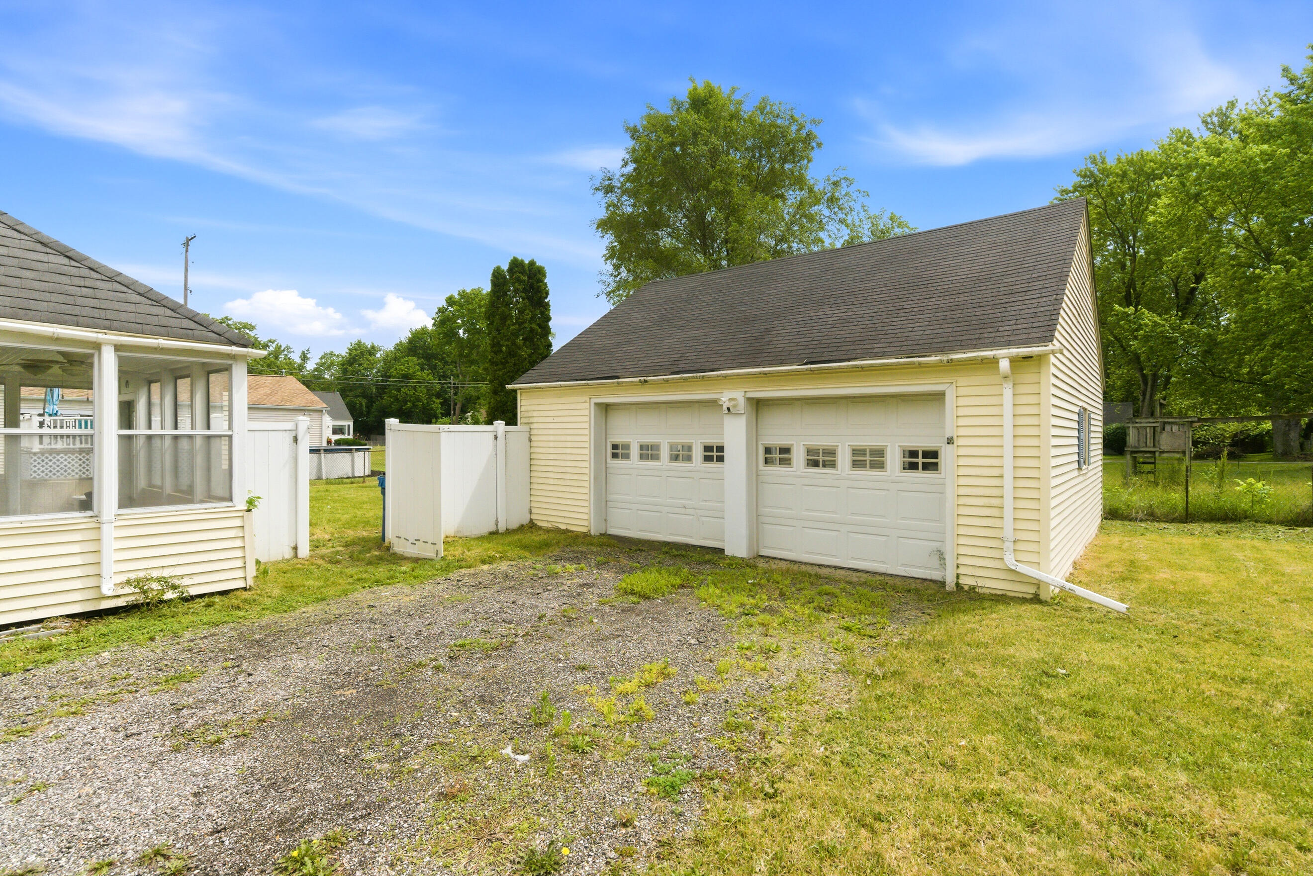 557 Ferris Street Kalamazoo MI 49048