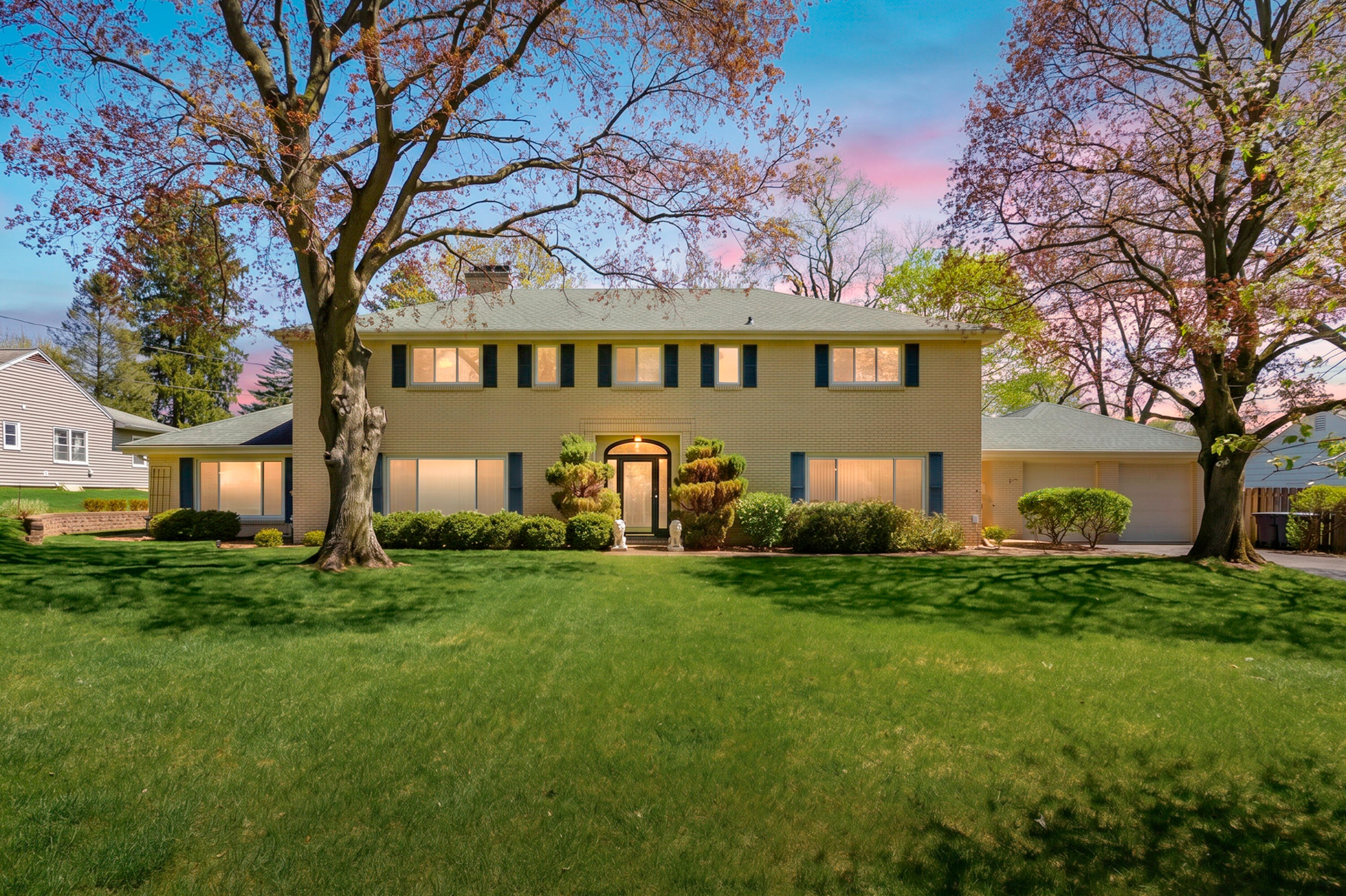 2421 Waite Avenue Kalamazoo MI 49008