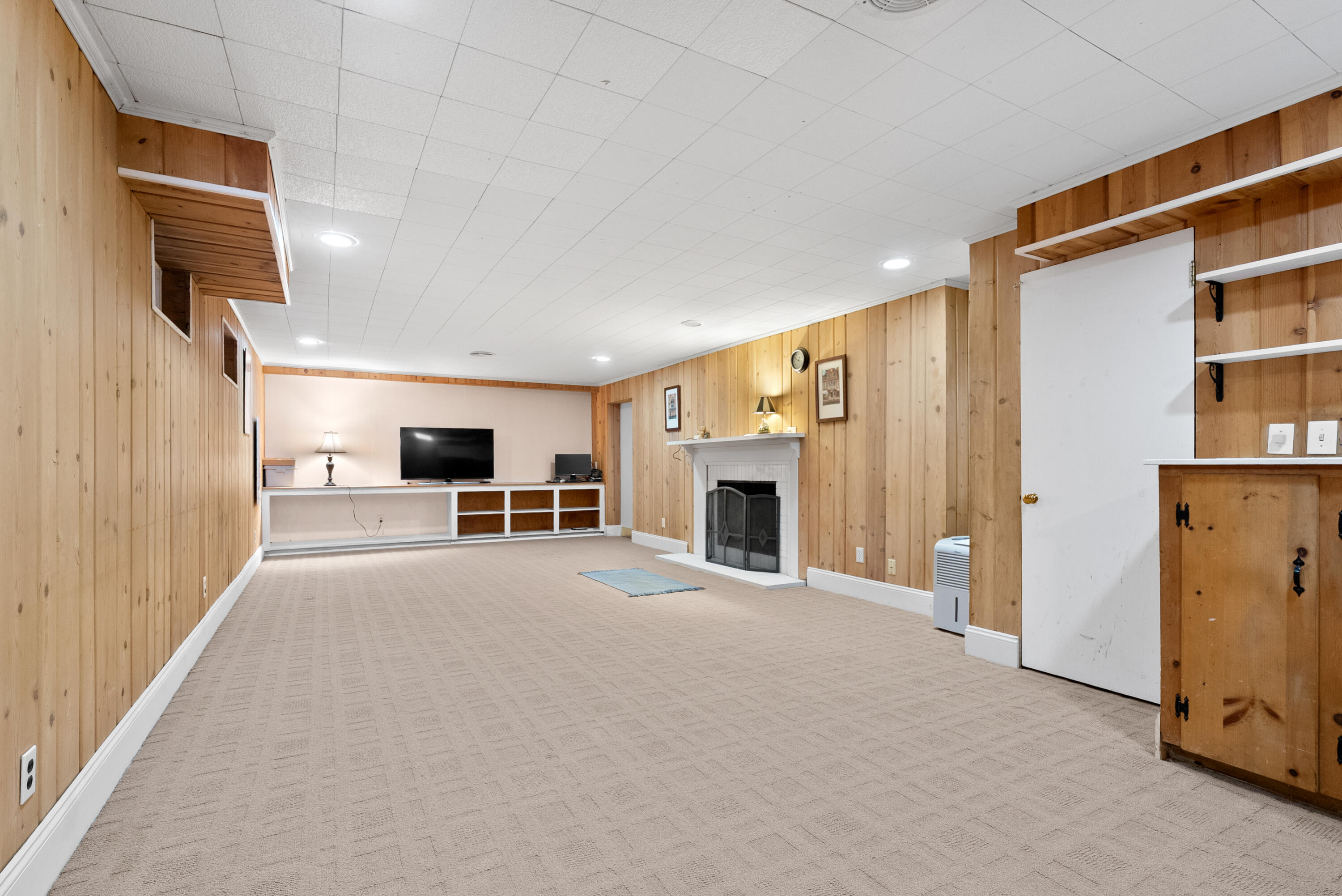 2421 Waite Avenue Kalamazoo MI 49008