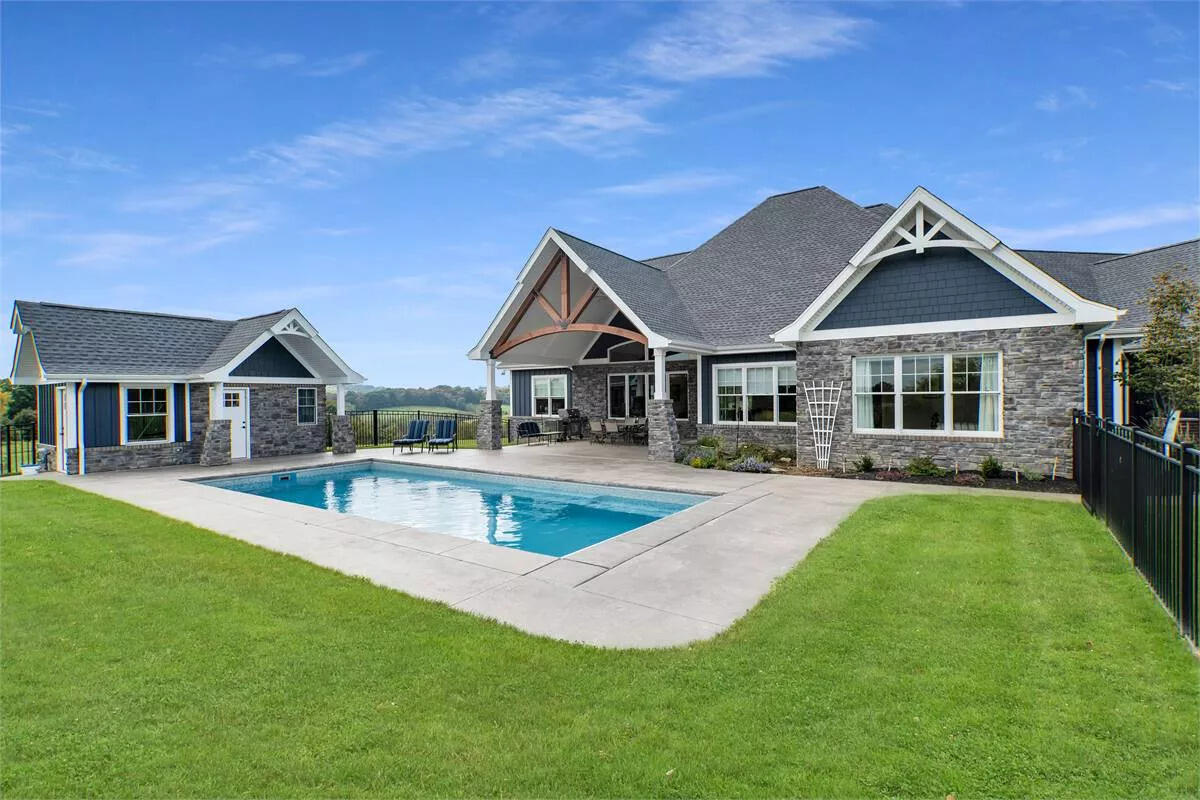 31820 Heritage Place Niles MI 49120