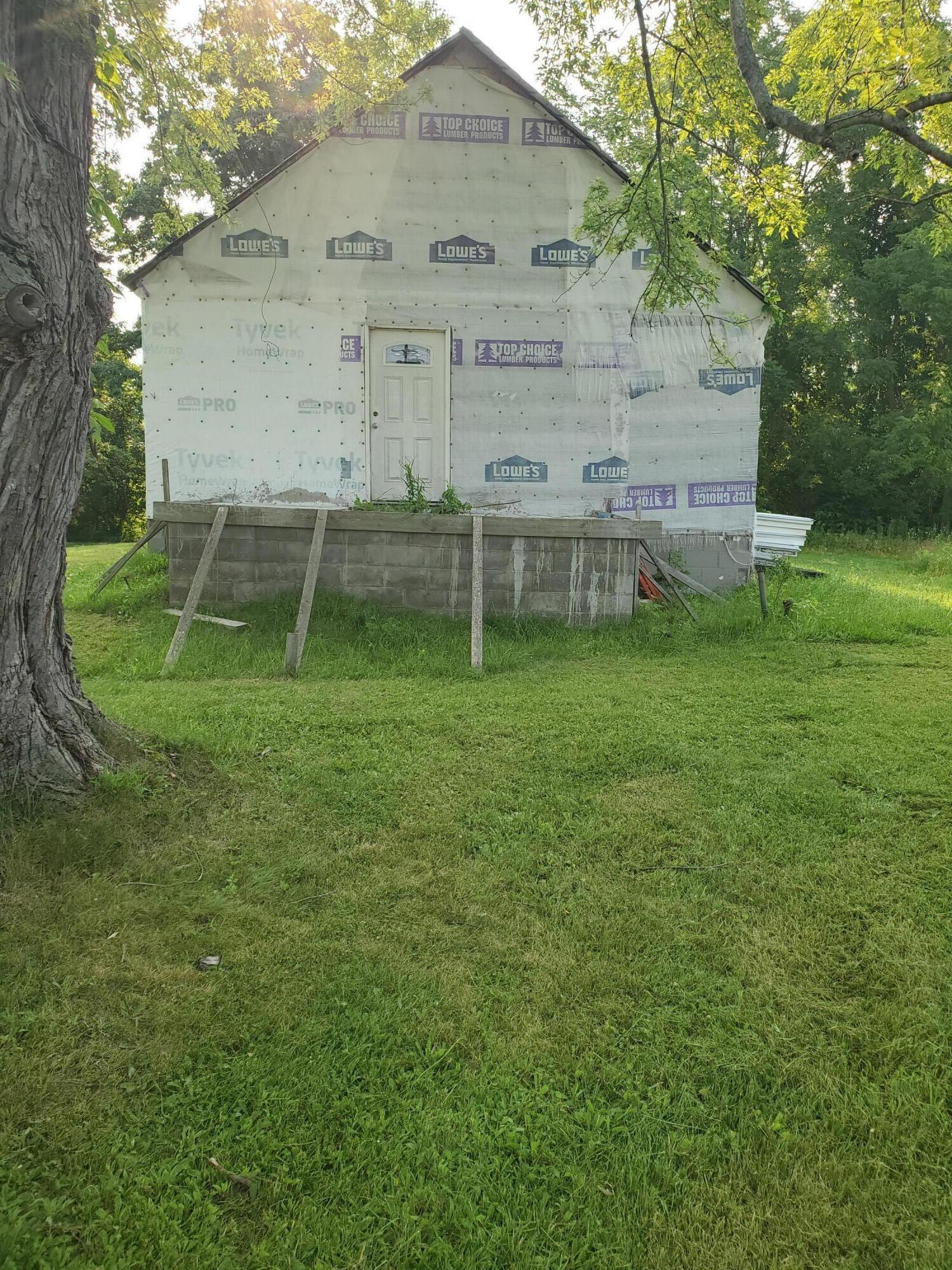 2286 Highland Avenue Benton Harbor MI 49022