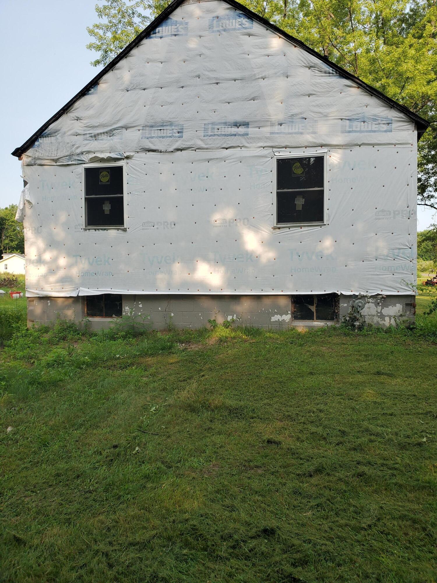 2286 Highland Avenue Benton Harbor MI 49022