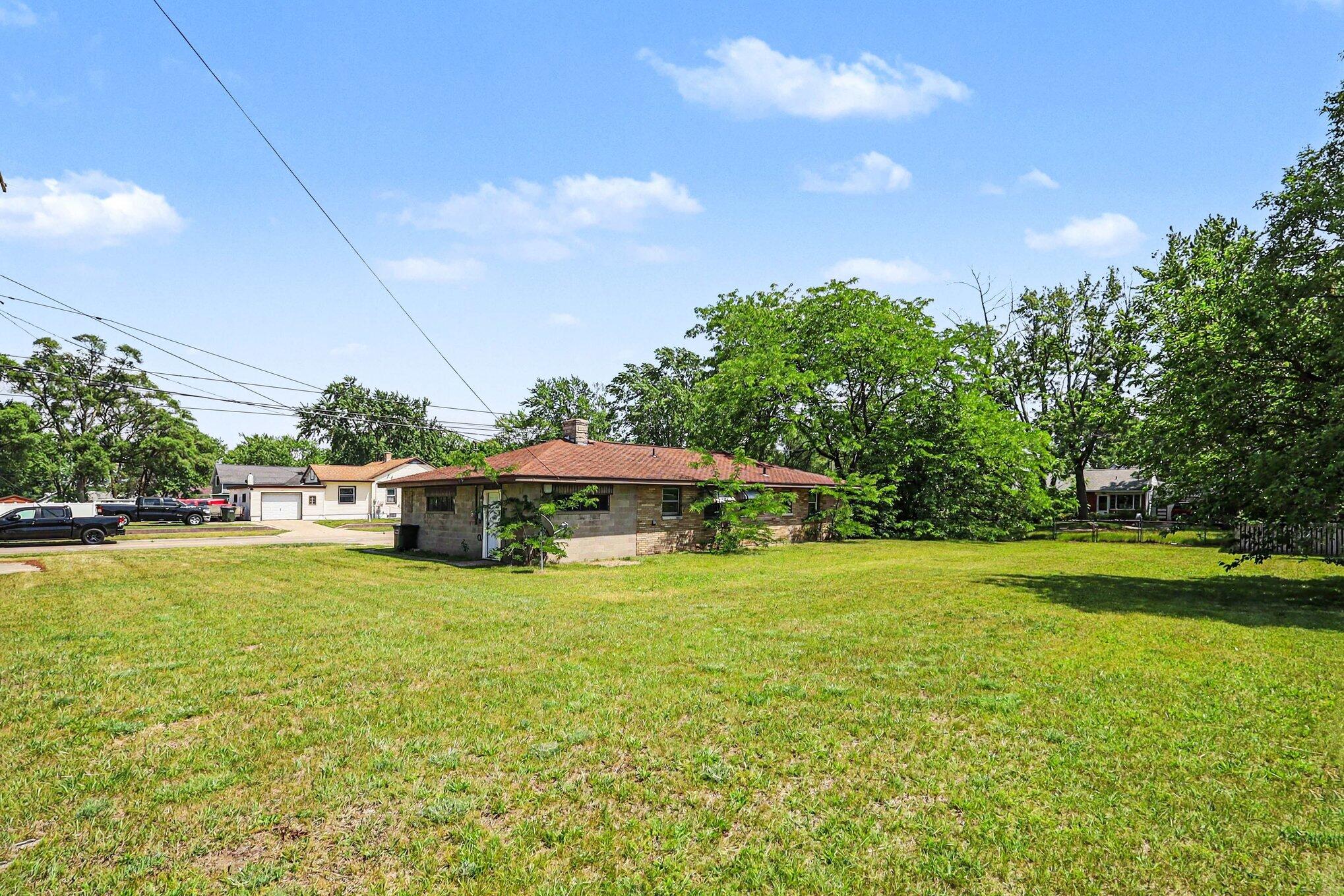 1635 Roberts Street Muskegon MI 49442