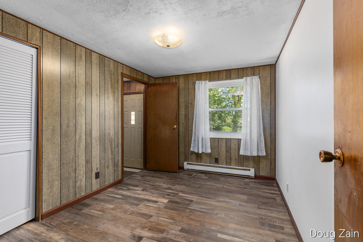9090 11 Mile Road NE Rockford MI 49341