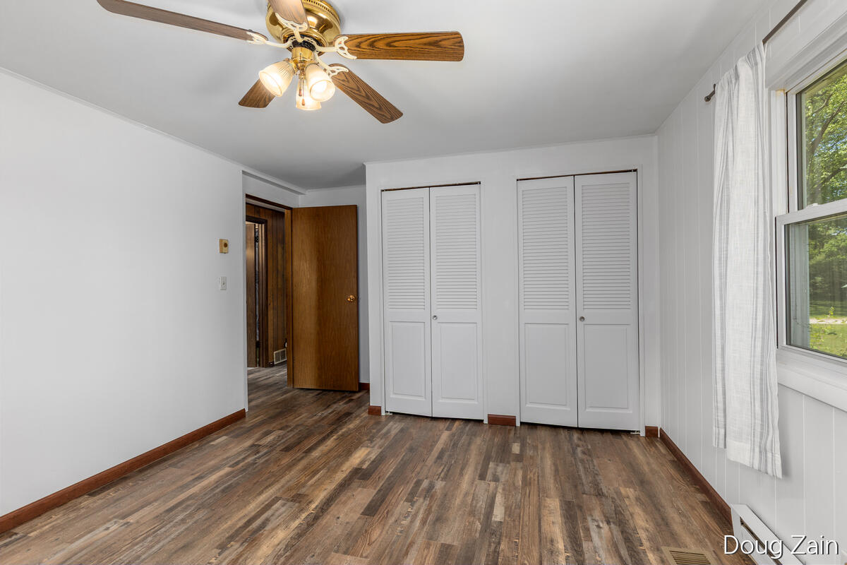 9090 11 Mile Road NE Rockford MI 49341