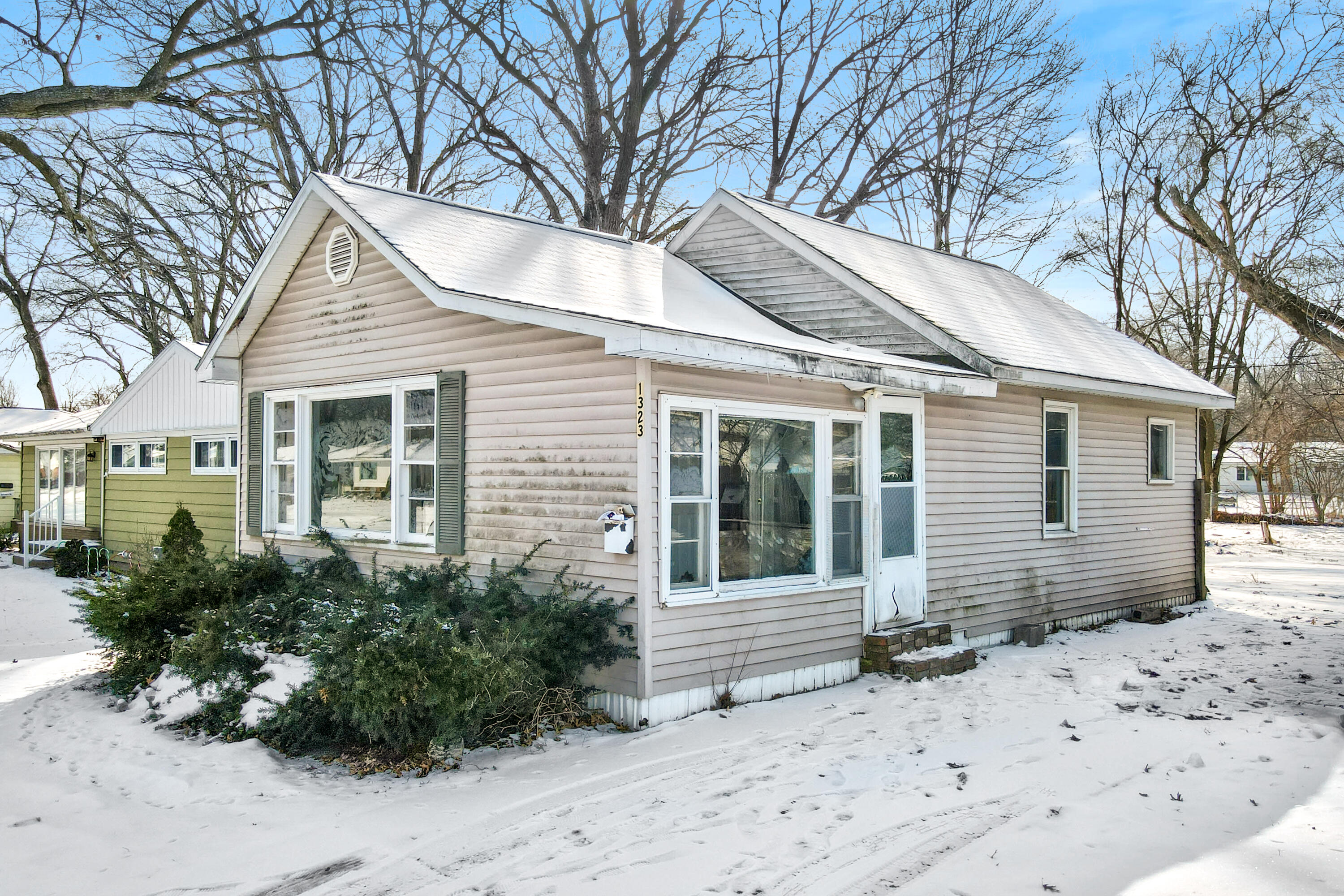 1323 Catherine Avenue Muskegon MI 49442