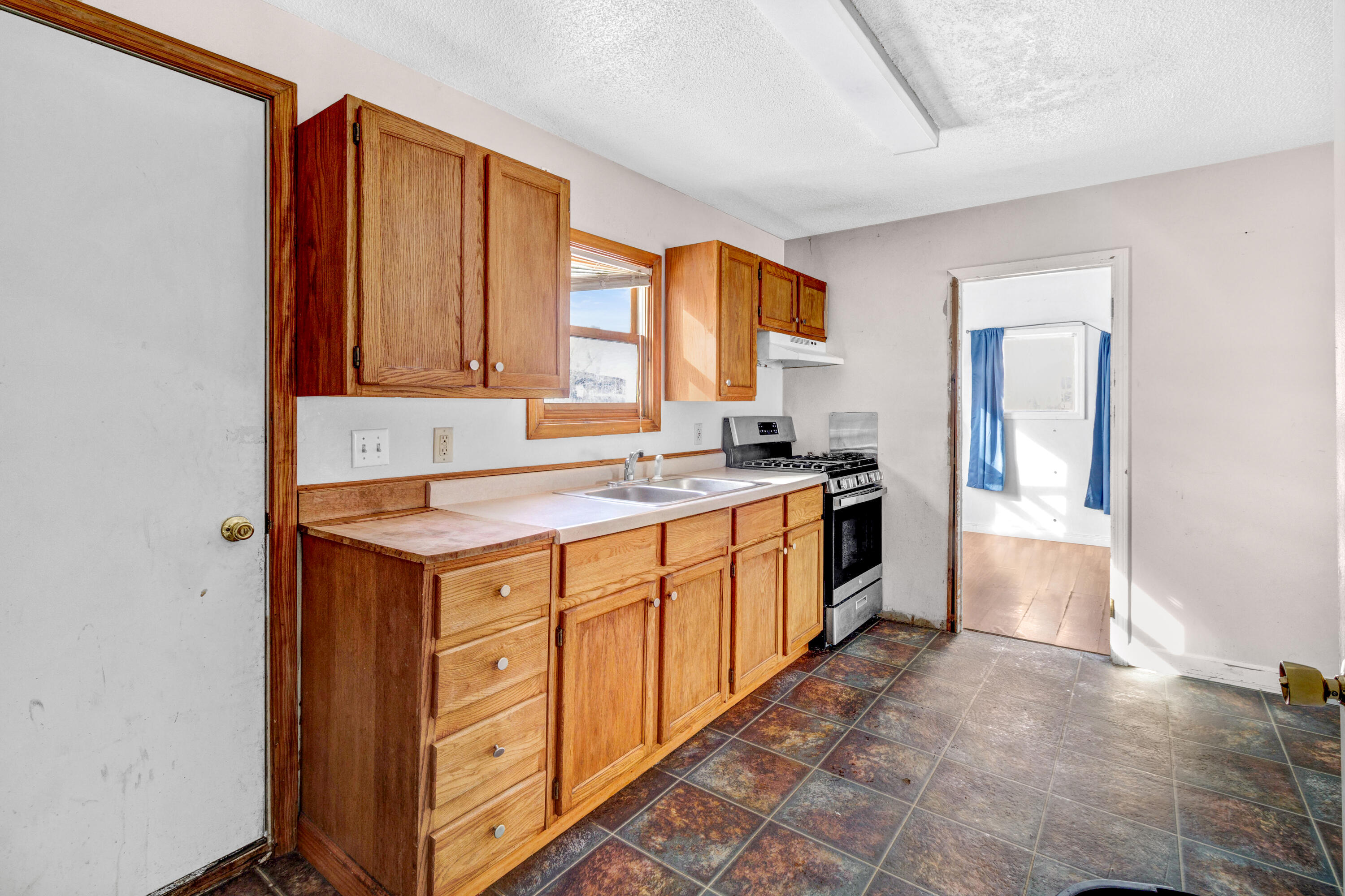 1323 Catherine Avenue Muskegon MI 49442