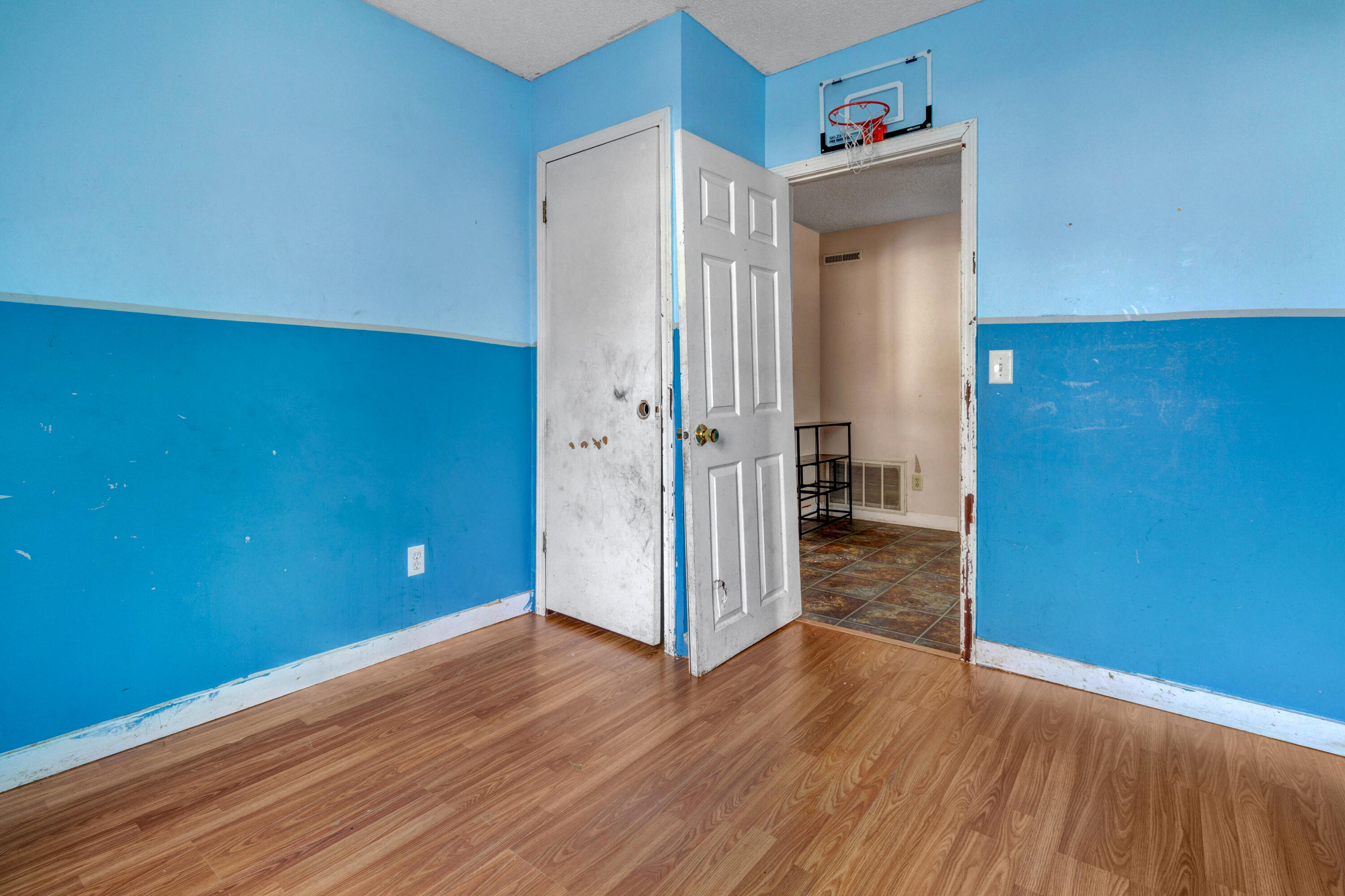 1323 Catherine Avenue Muskegon MI 49442