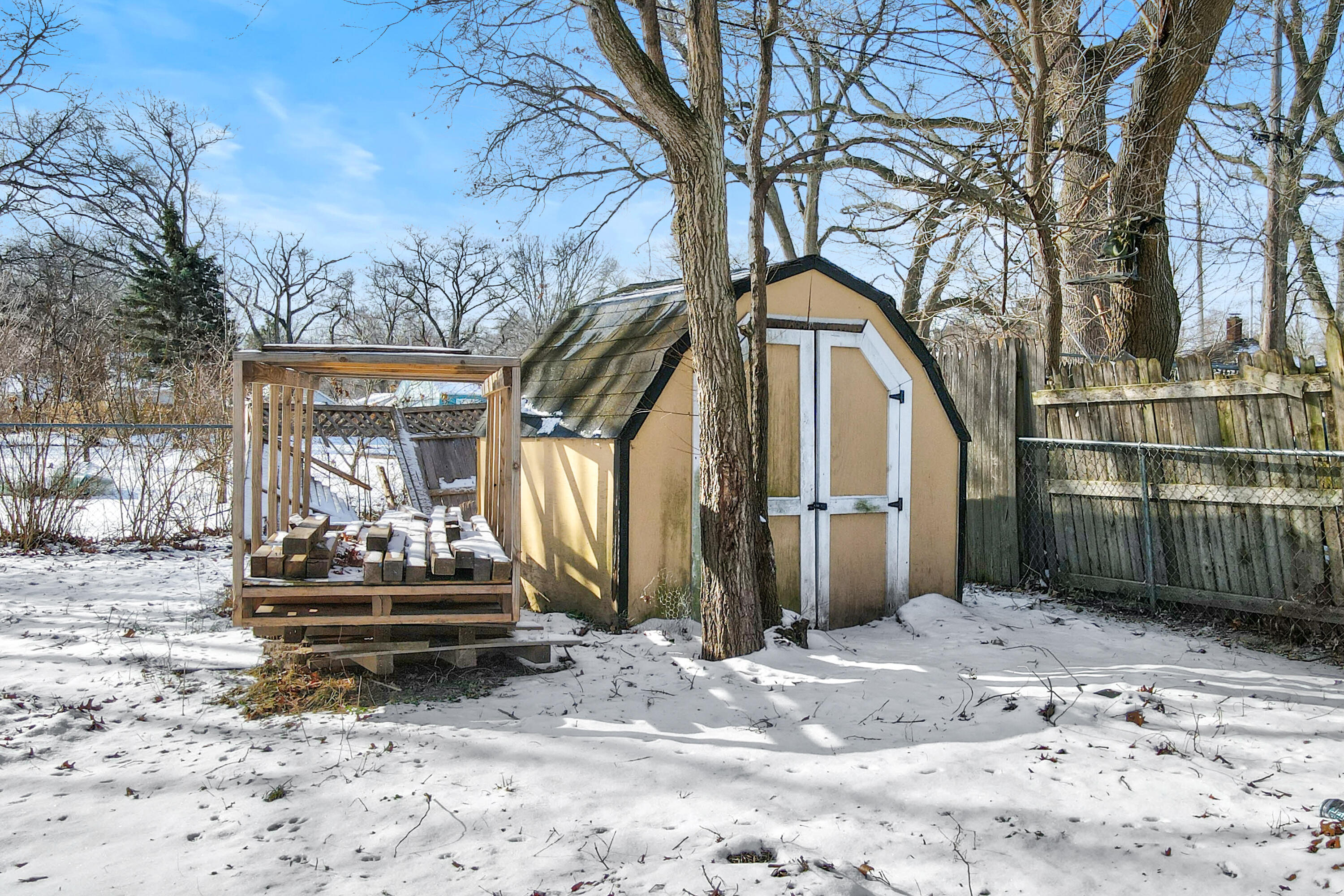 1323 Catherine Avenue Muskegon MI 49442