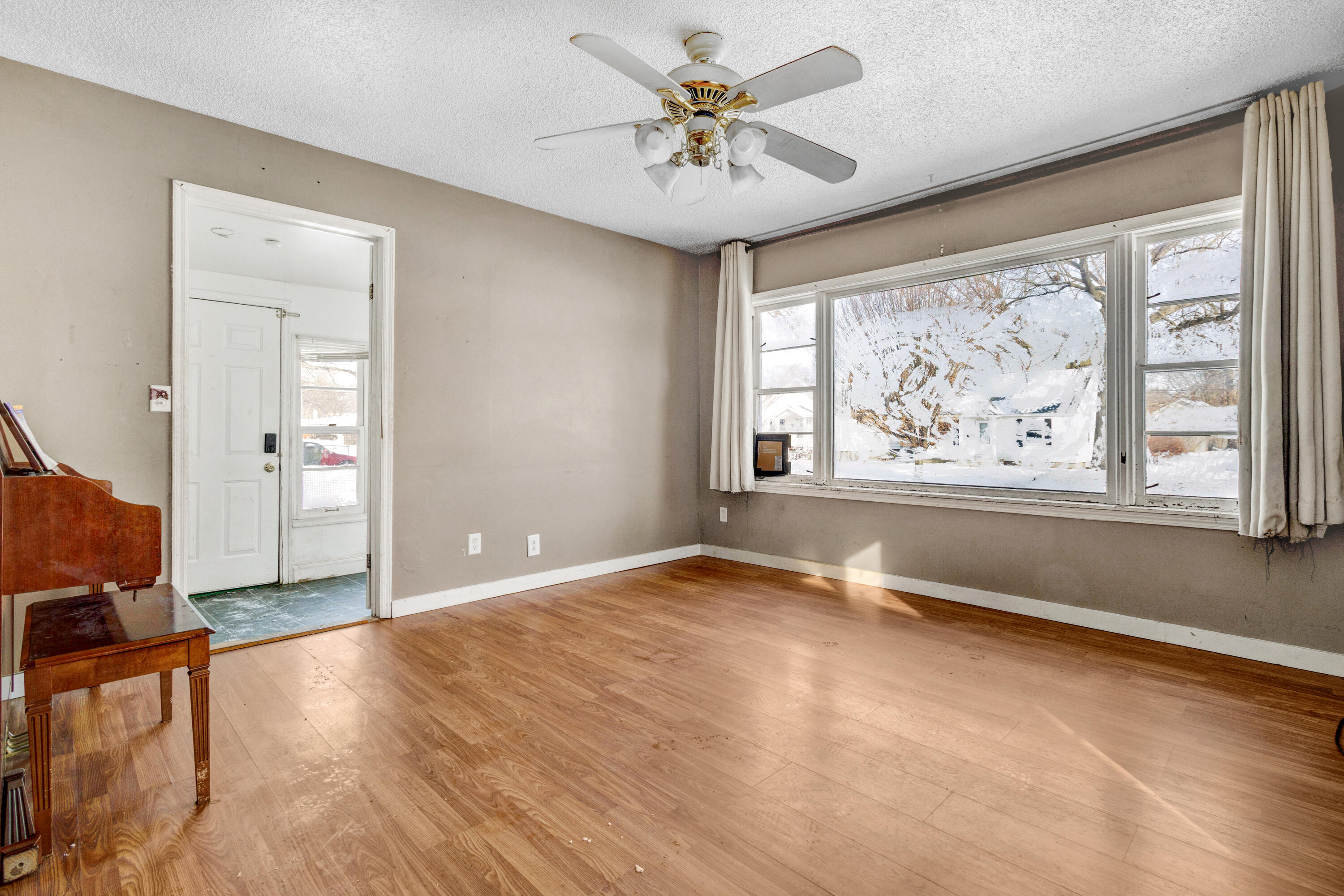 1323 Catherine Avenue Muskegon MI 49442