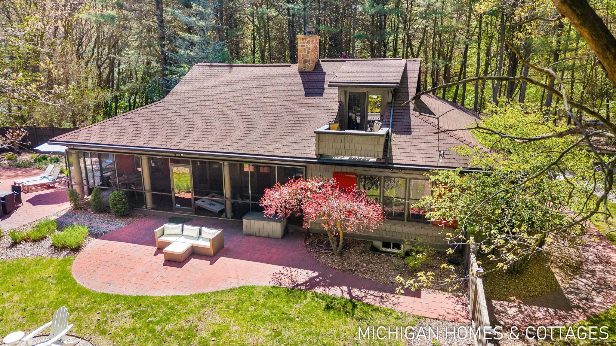 3255 Lake Trail Drive Saugatuck MI 49453