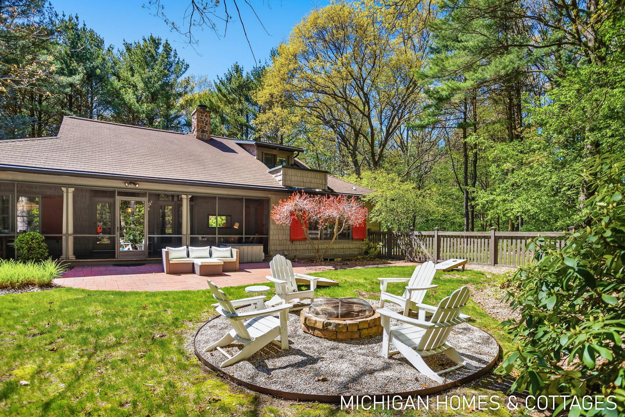 3255 Lake Trail Drive Saugatuck MI 49453