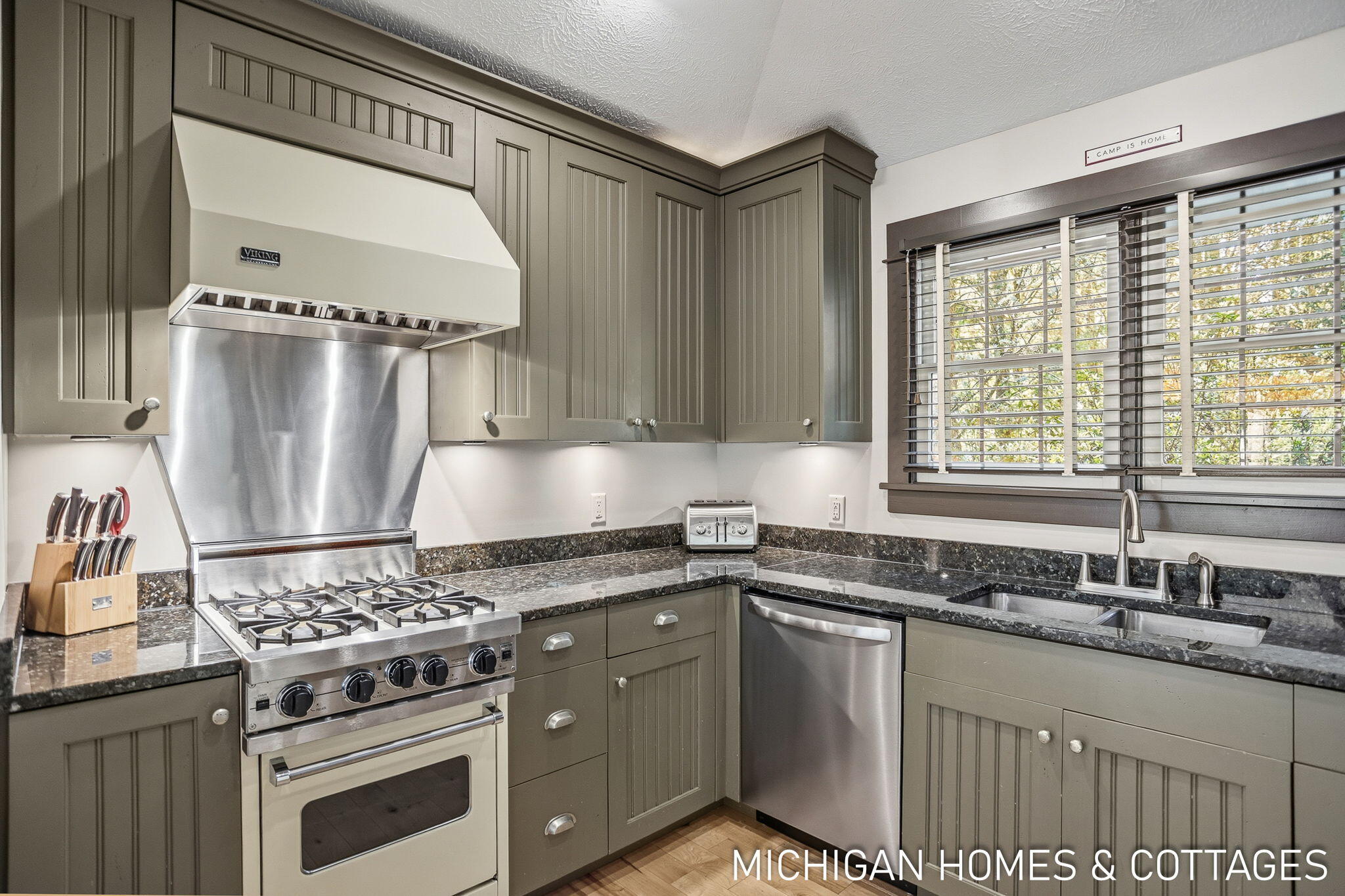 3255 Lake Trail Drive Saugatuck MI 49453