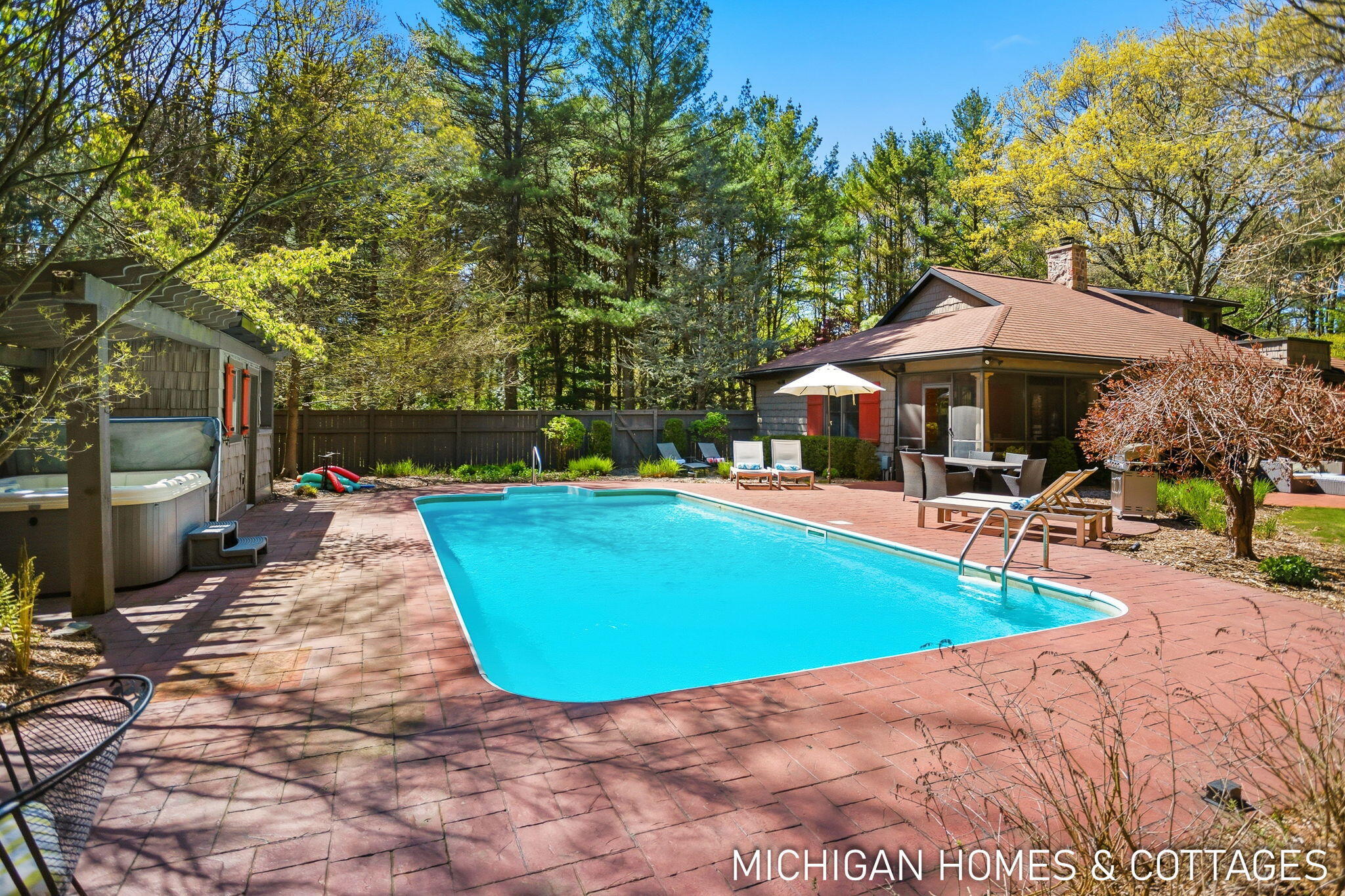 3255 Lake Trail Drive Saugatuck MI 49453