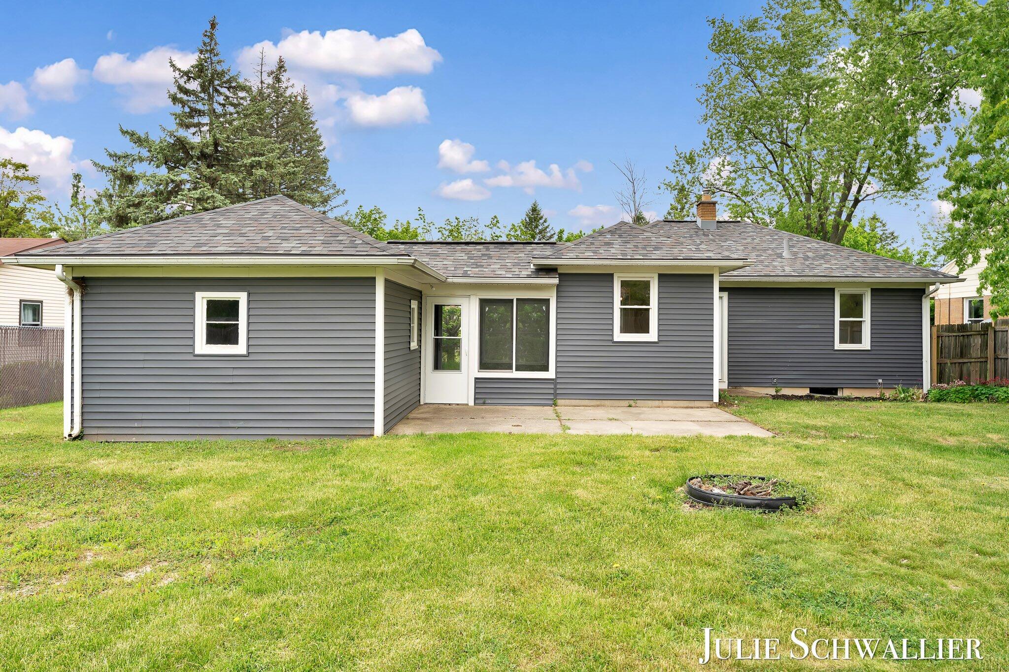 4300 Fuller Avenue SE Grand Rapids MI 49508