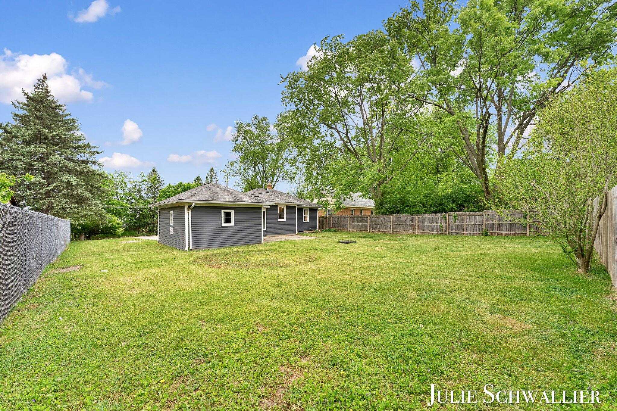 4300 Fuller Avenue SE Grand Rapids MI 49508
