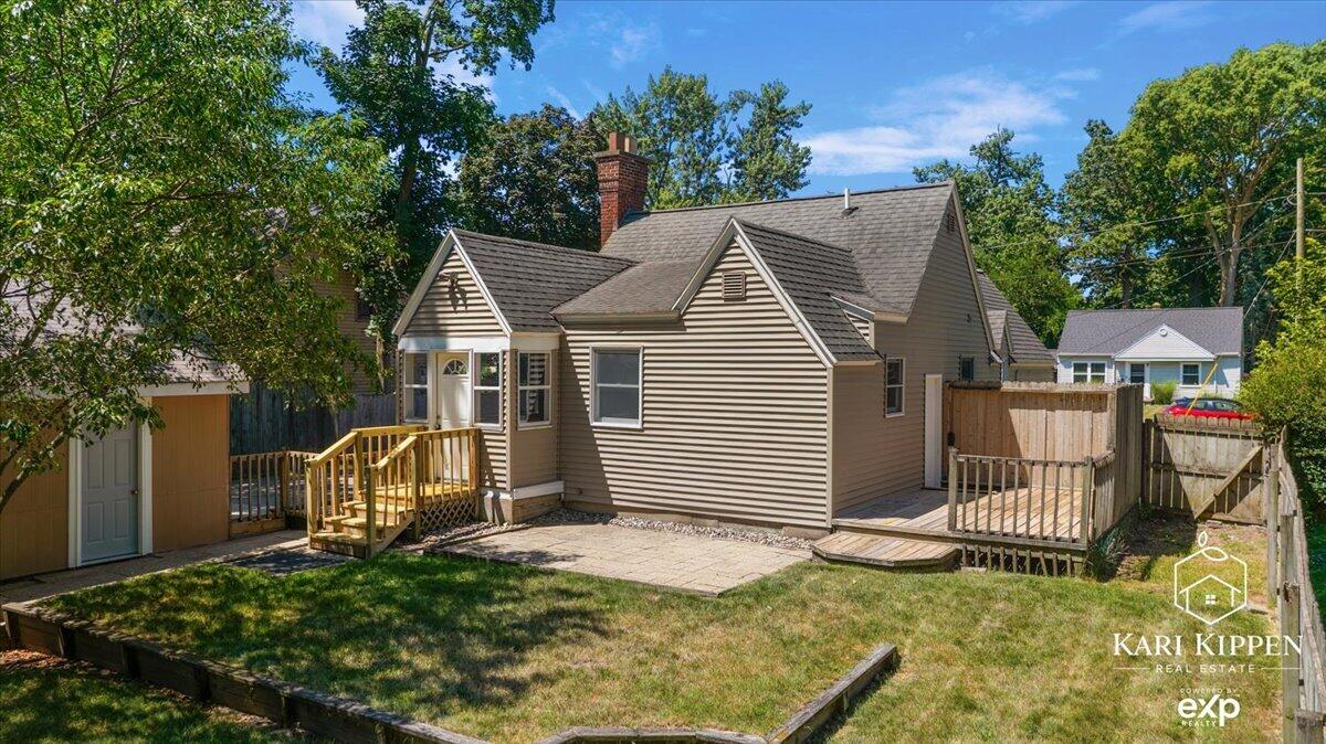3254 Townsend Avenue NE Grand Rapids MI 49525