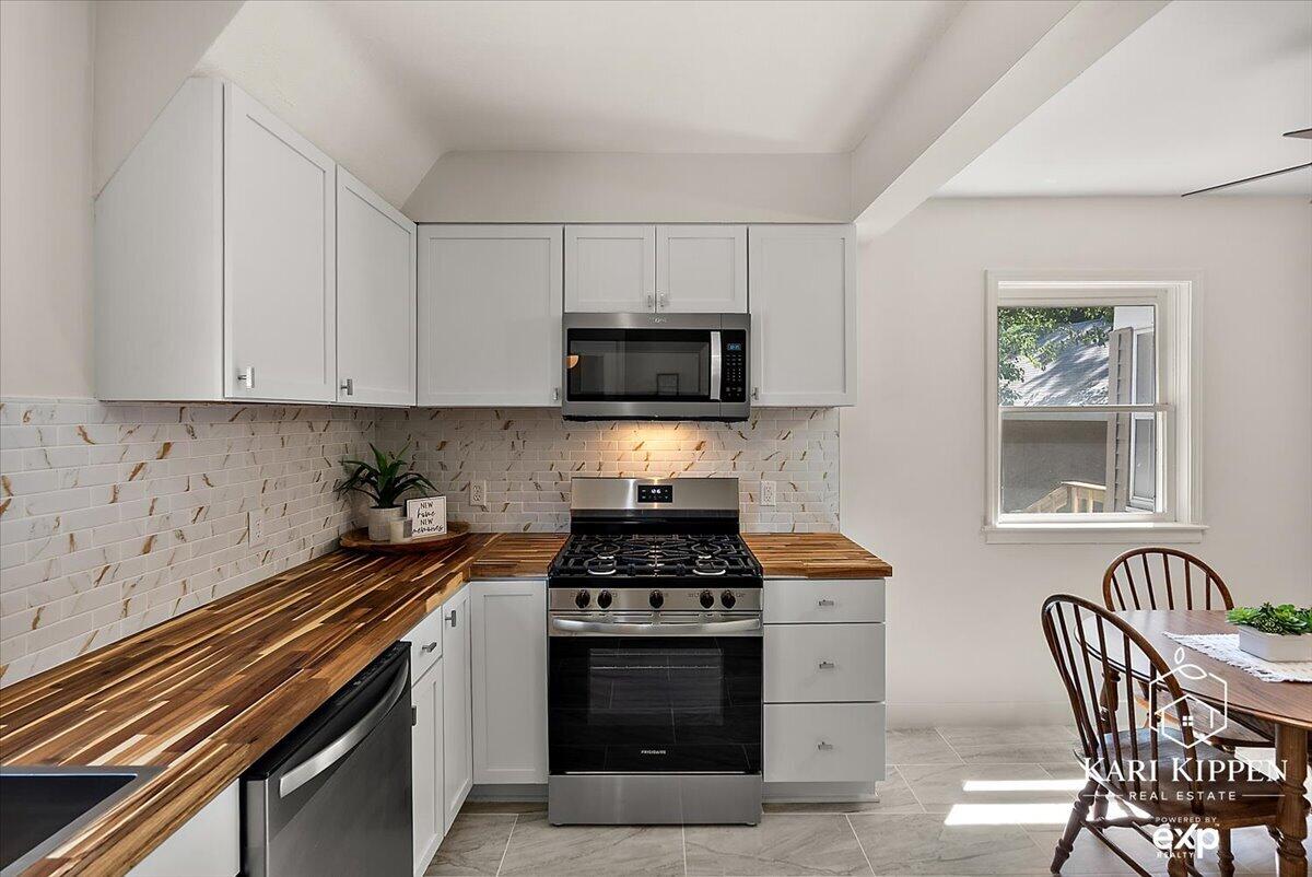 3254 Townsend Avenue NE Grand Rapids MI 49525