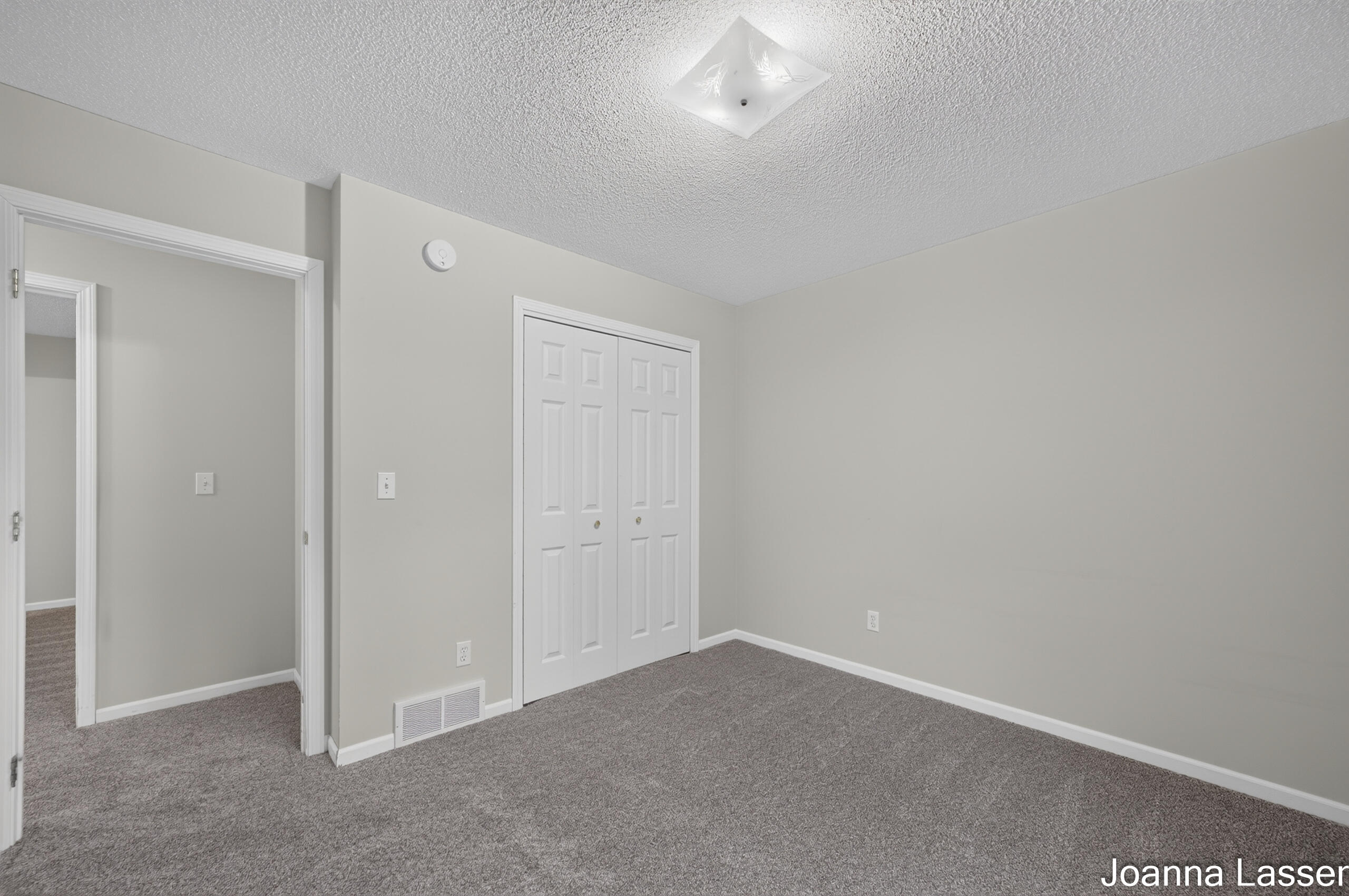 1518 E Mcmillan Road Muskegon MI 49445