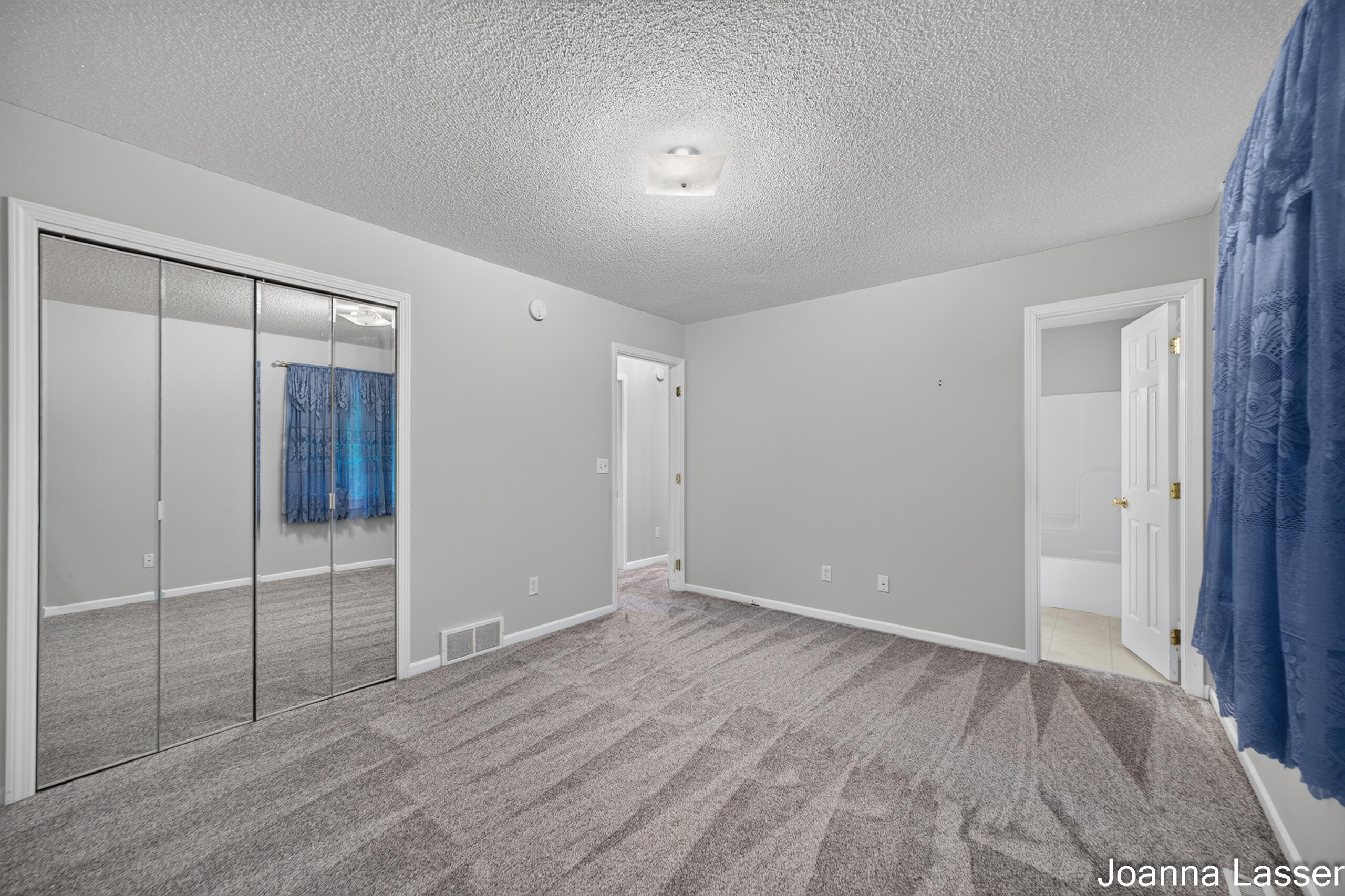 1518 E Mcmillan Road Muskegon MI 49445