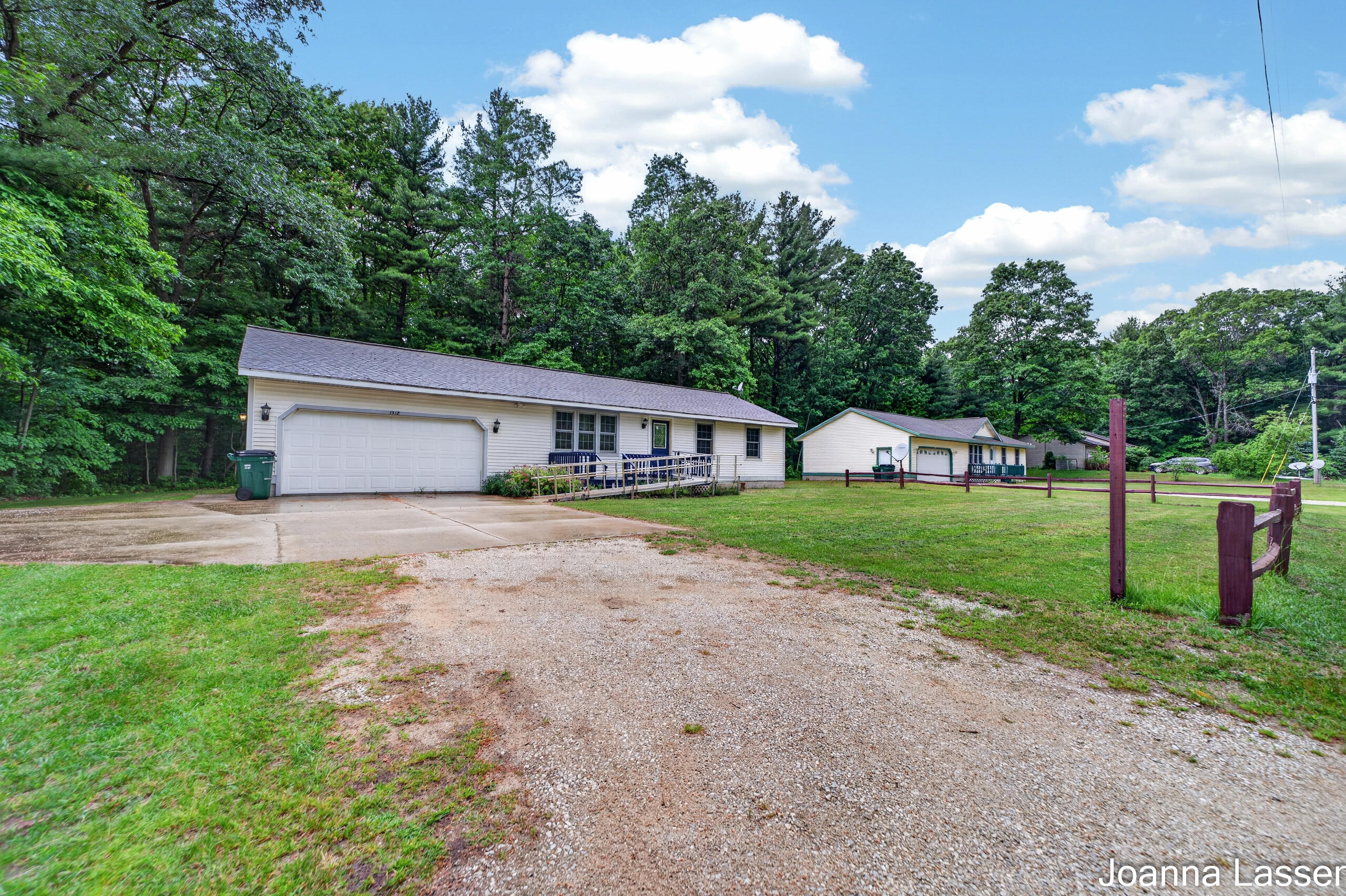 1518 E Mcmillan Road Muskegon MI 49445