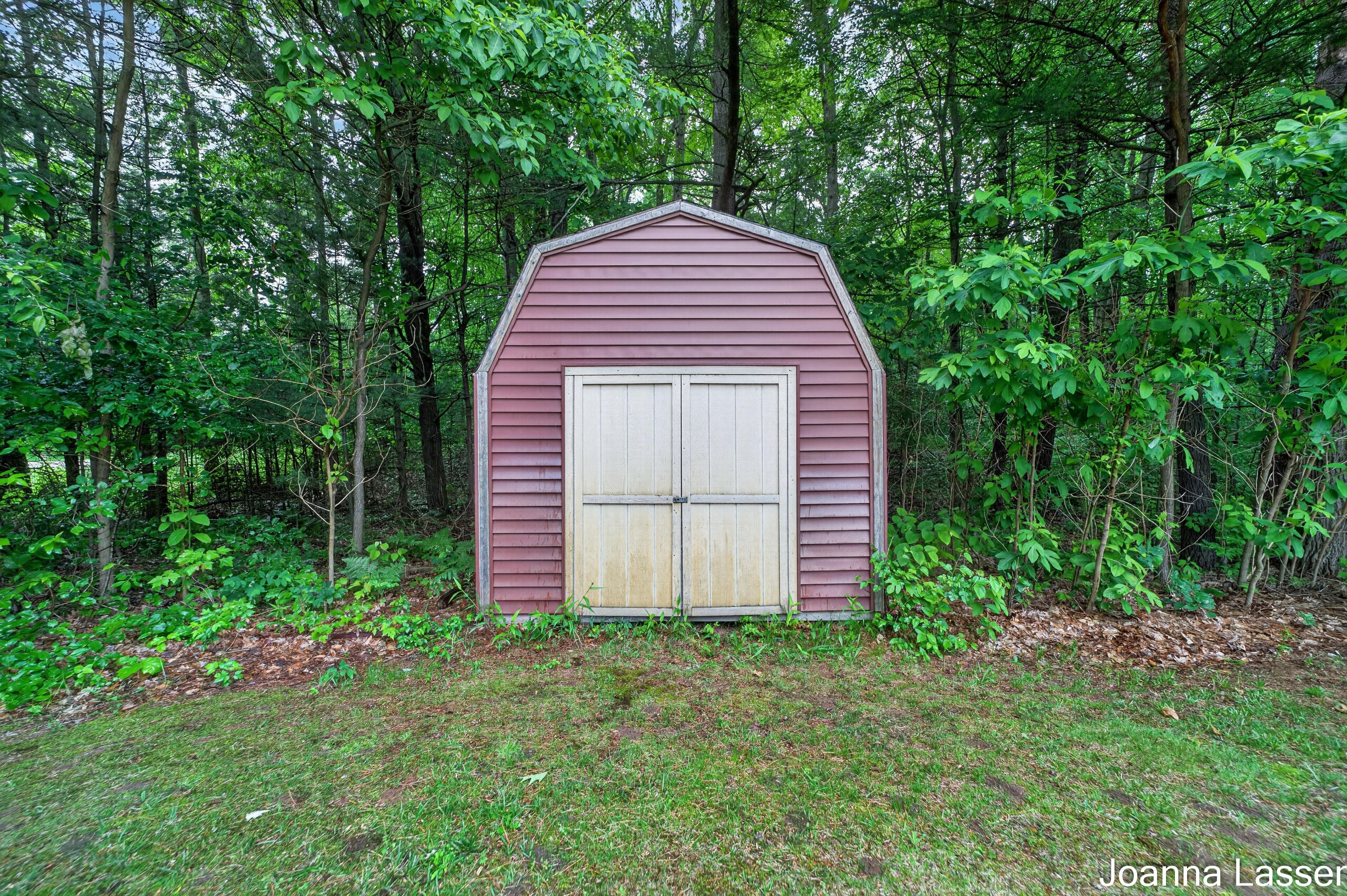 1518 E Mcmillan Road Muskegon MI 49445