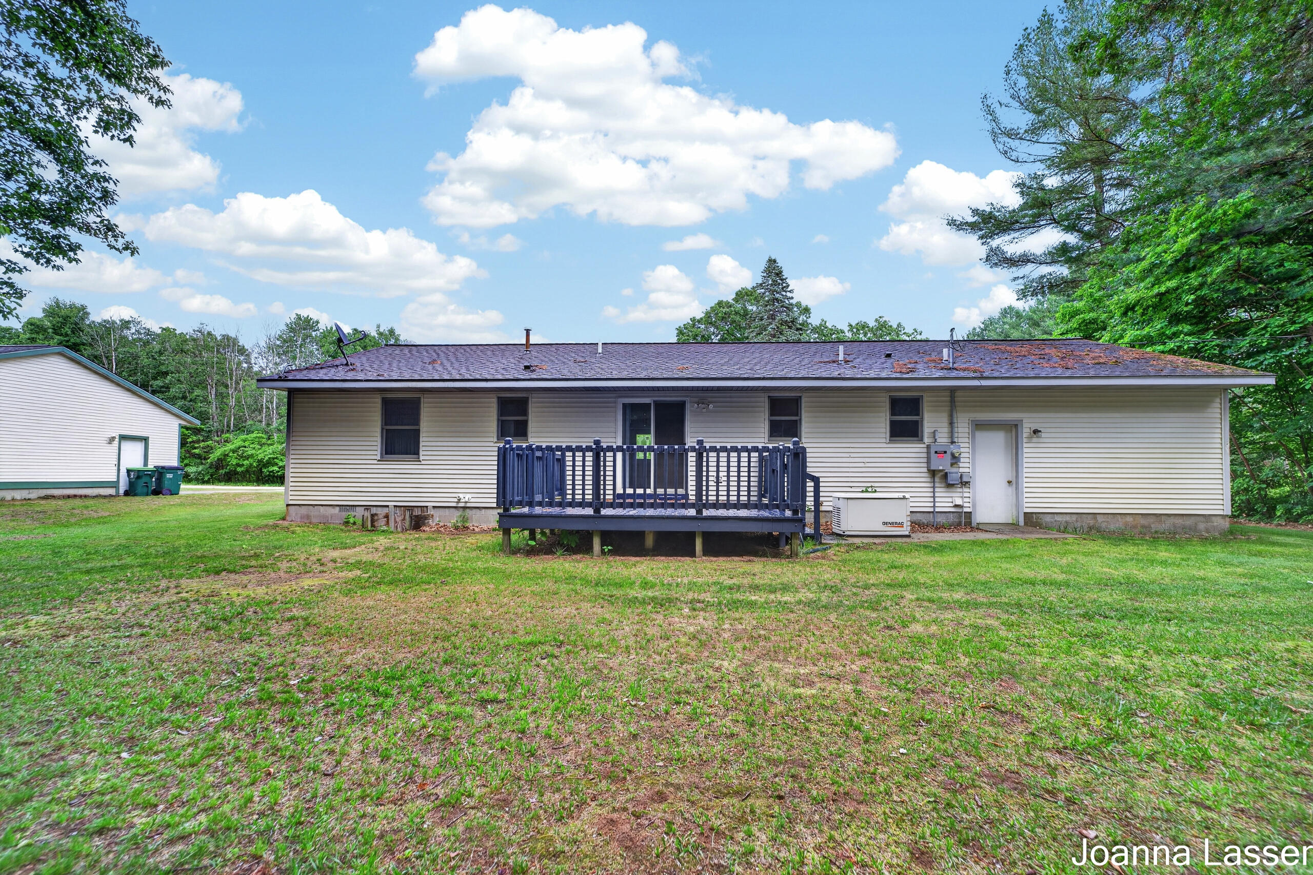 1518 E Mcmillan Road Muskegon MI 49445